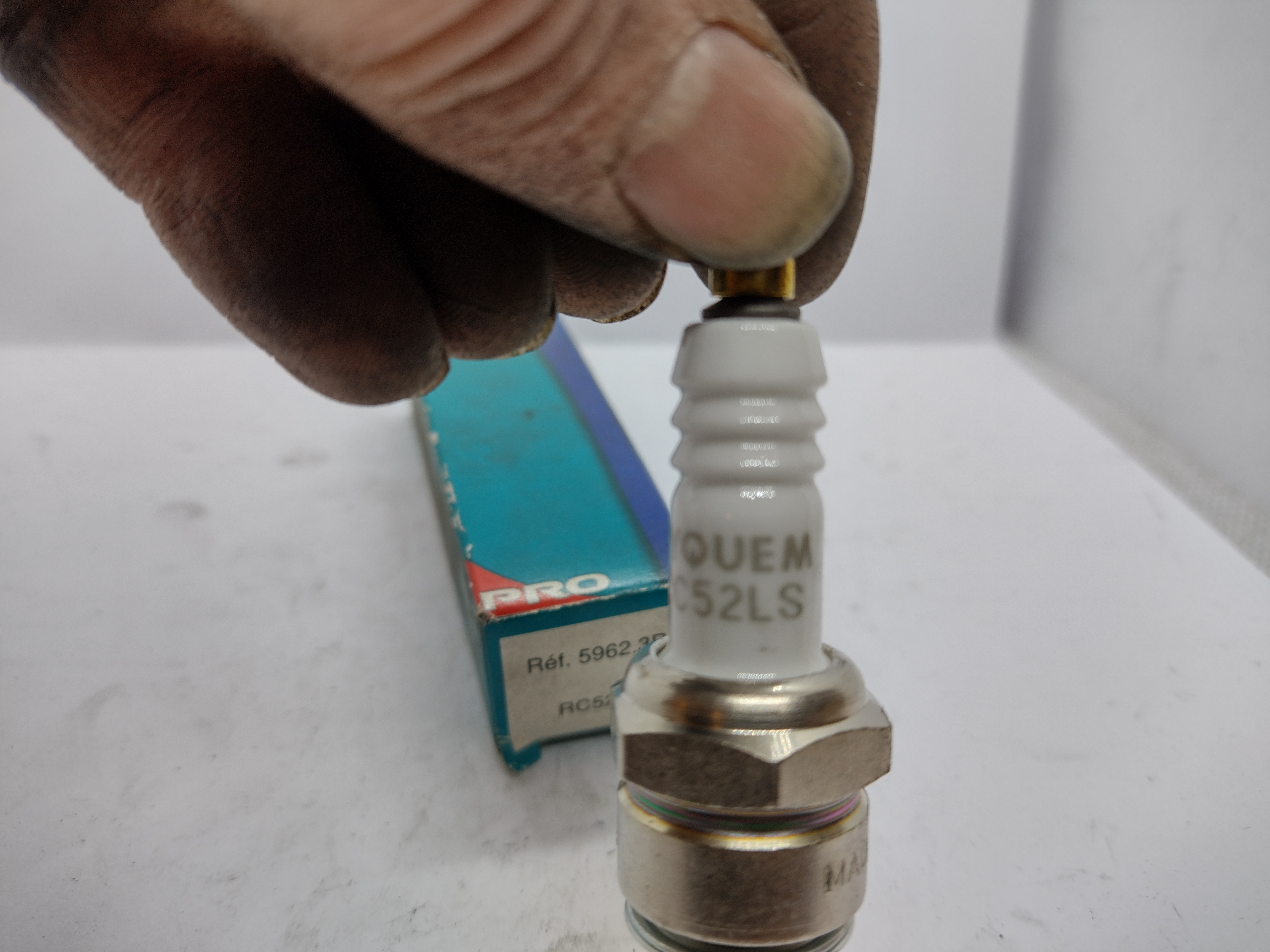 Peugeot Zündkerze 59623R Eyquem RC52LS NEU NOS NEW OEM