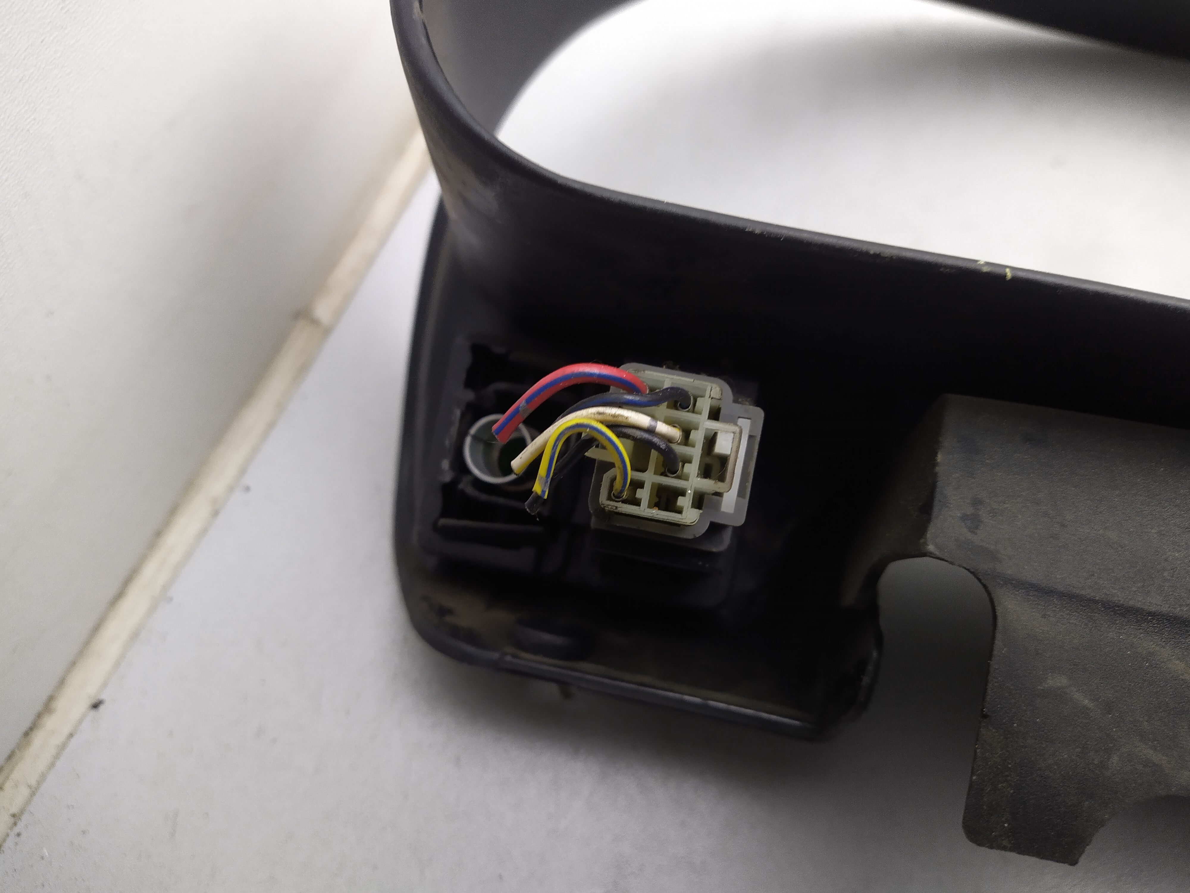 Subaru Legacy BD BG Tachoblende mit Schalter Nebelschluss und Heckscheibenheizung