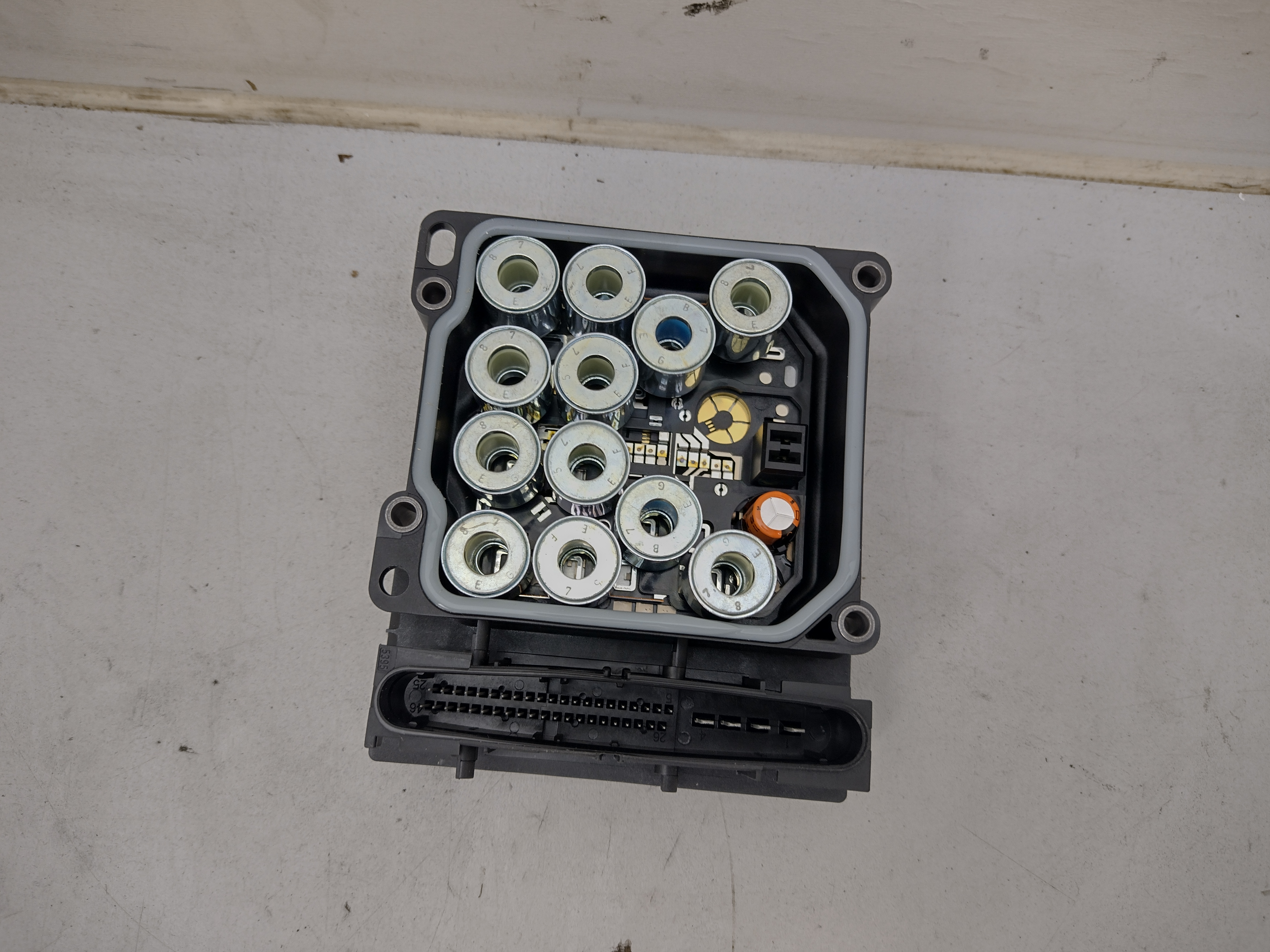 Peugeot / Citroen STEUERGERAET 4542L6 NOS NEW OEM