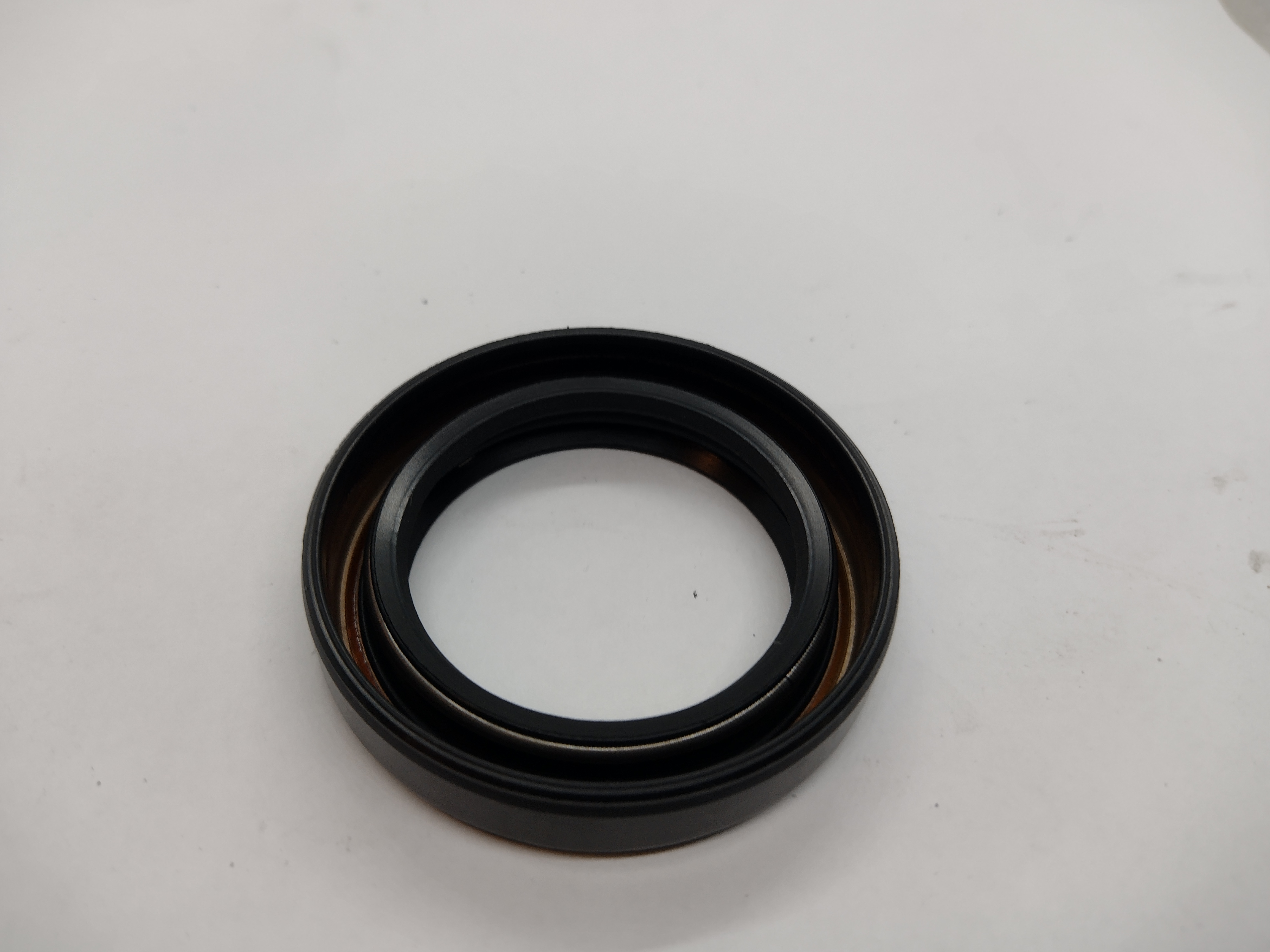 OEM Simmerring Ausgangswelle für Subaru Getriebe 806735210