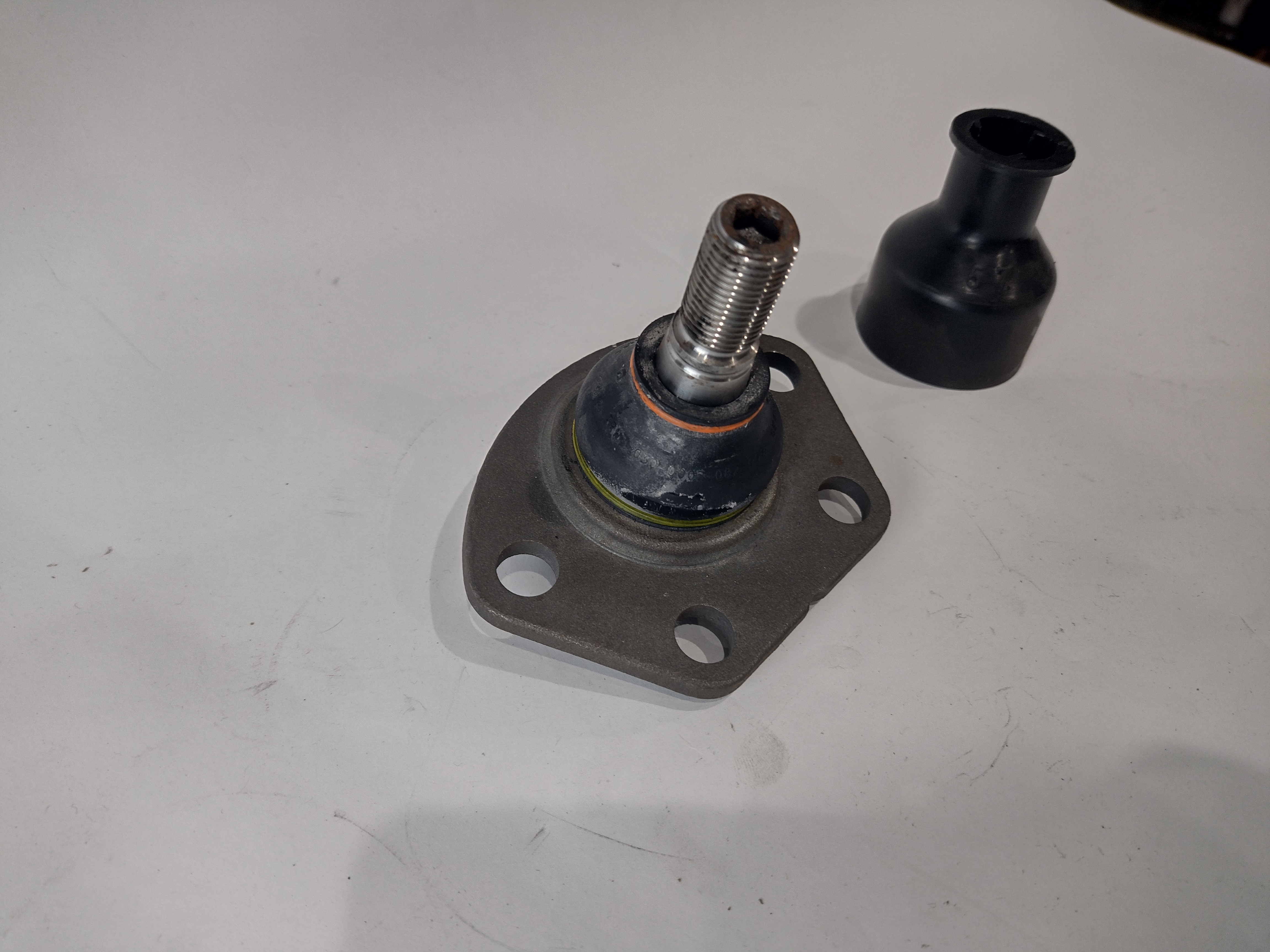 Peugeot Boxer / Citroen Jumper Traggelenk 364055 NEU NOS NEW 