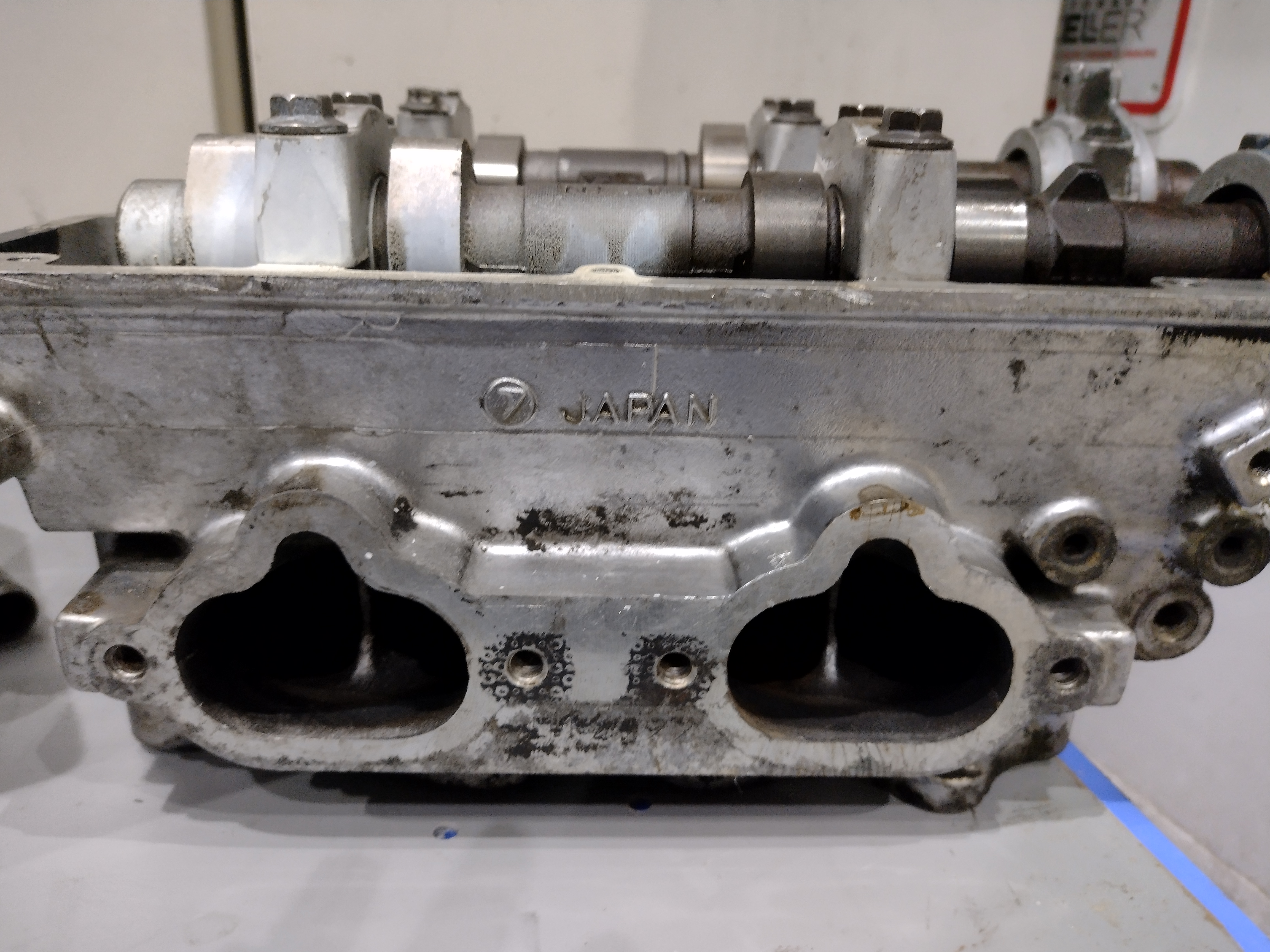 Satz Zylinderköpfe mit Nockenwellen für Subaru Impreza GT WRX V2 EJ20G Turbo