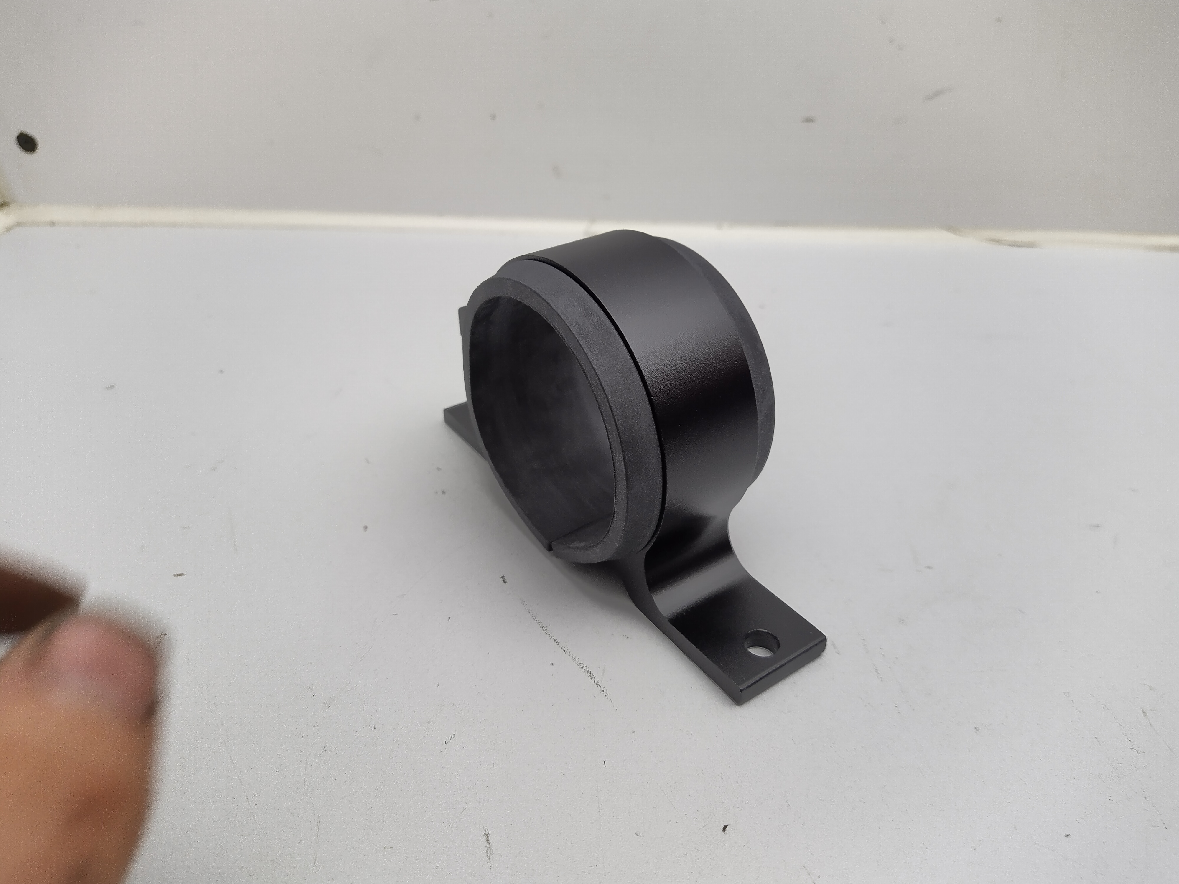 Benzinpumpen Kraftstoffpumpen Halter passend für Bosch 044 Alu Schwarz leicht billet