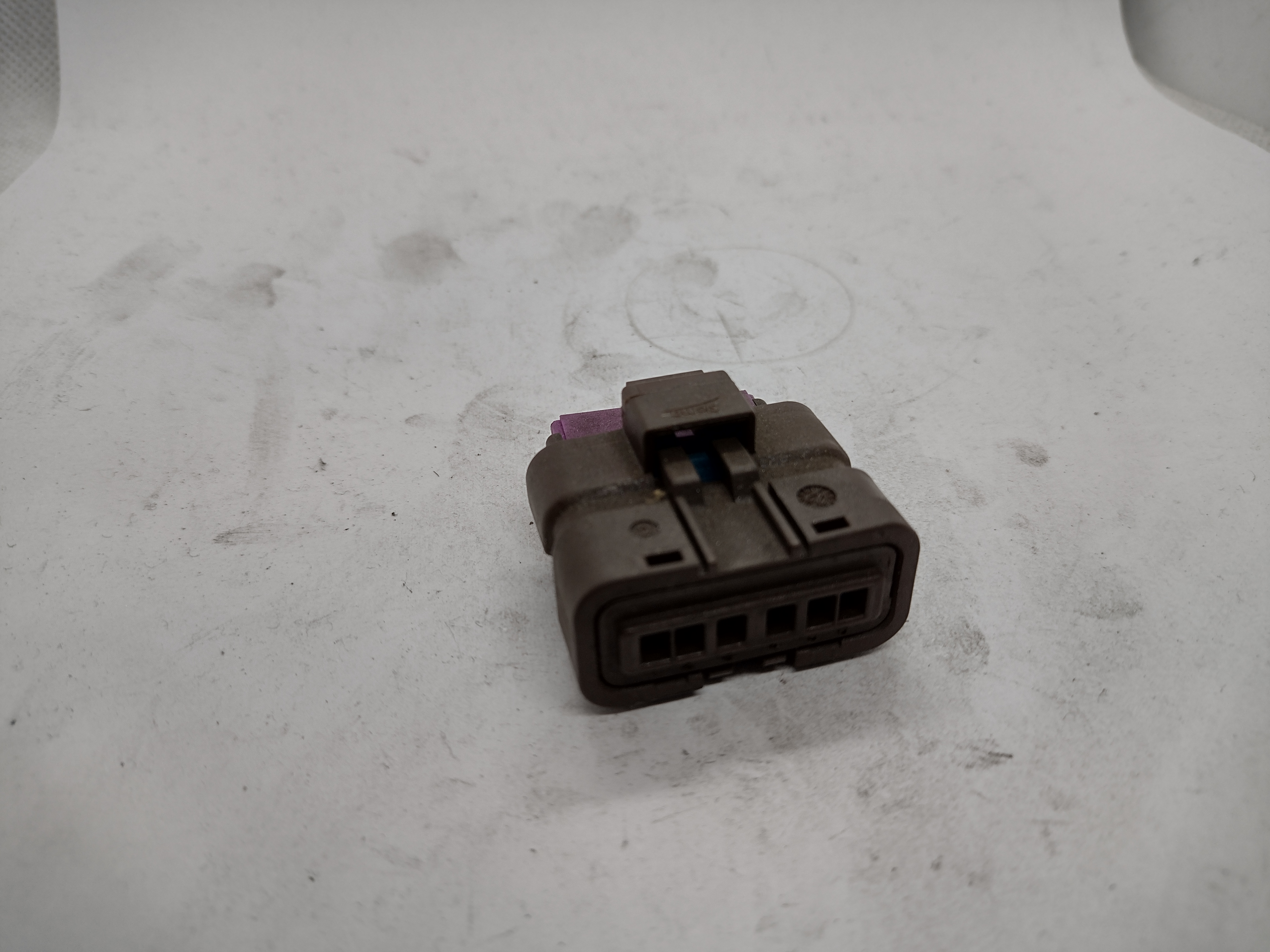 Peugeot / Citroen Steckergehäuse 6541LR NEU NOS NEW OEM 