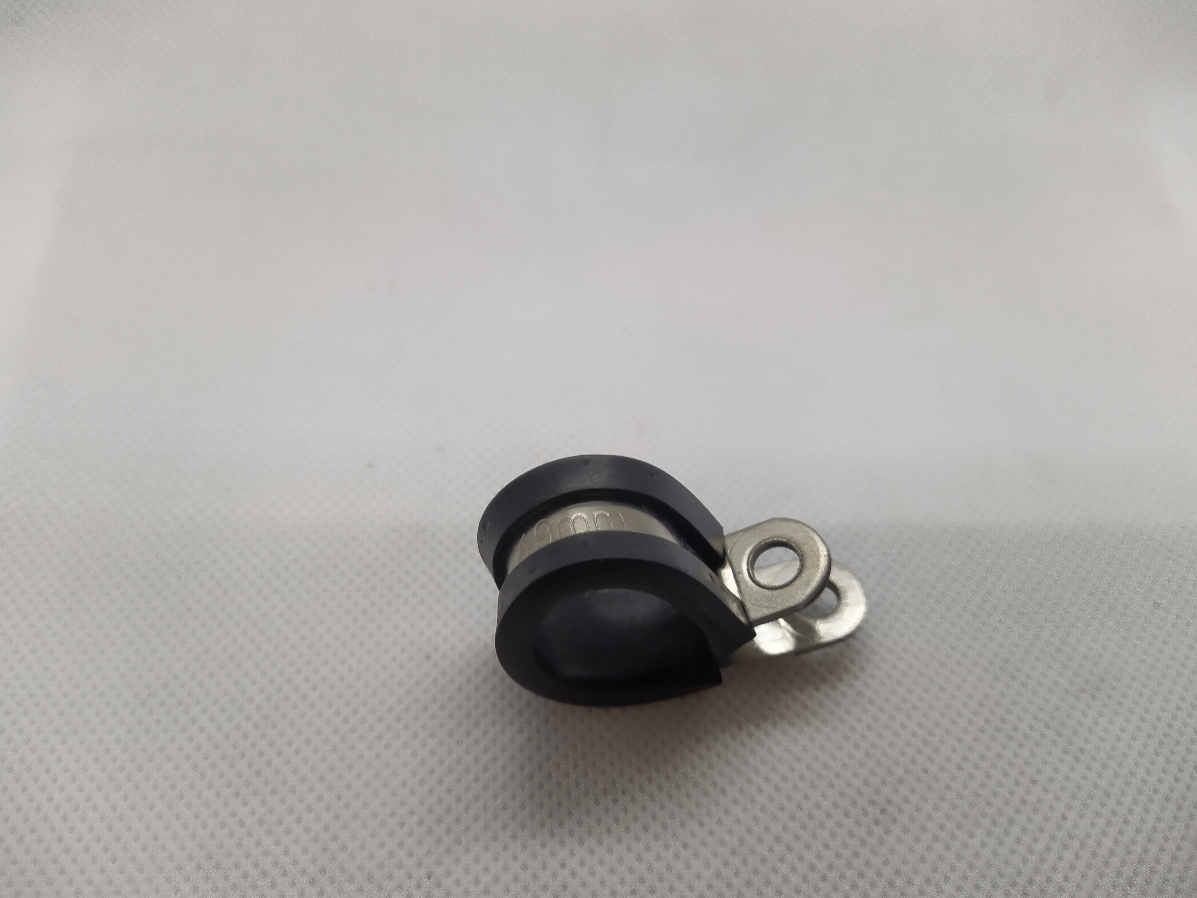 19mm gepolsterte Schlauchbefestigungsschlaufe Schlauchklemme aus Edelstahl V2A