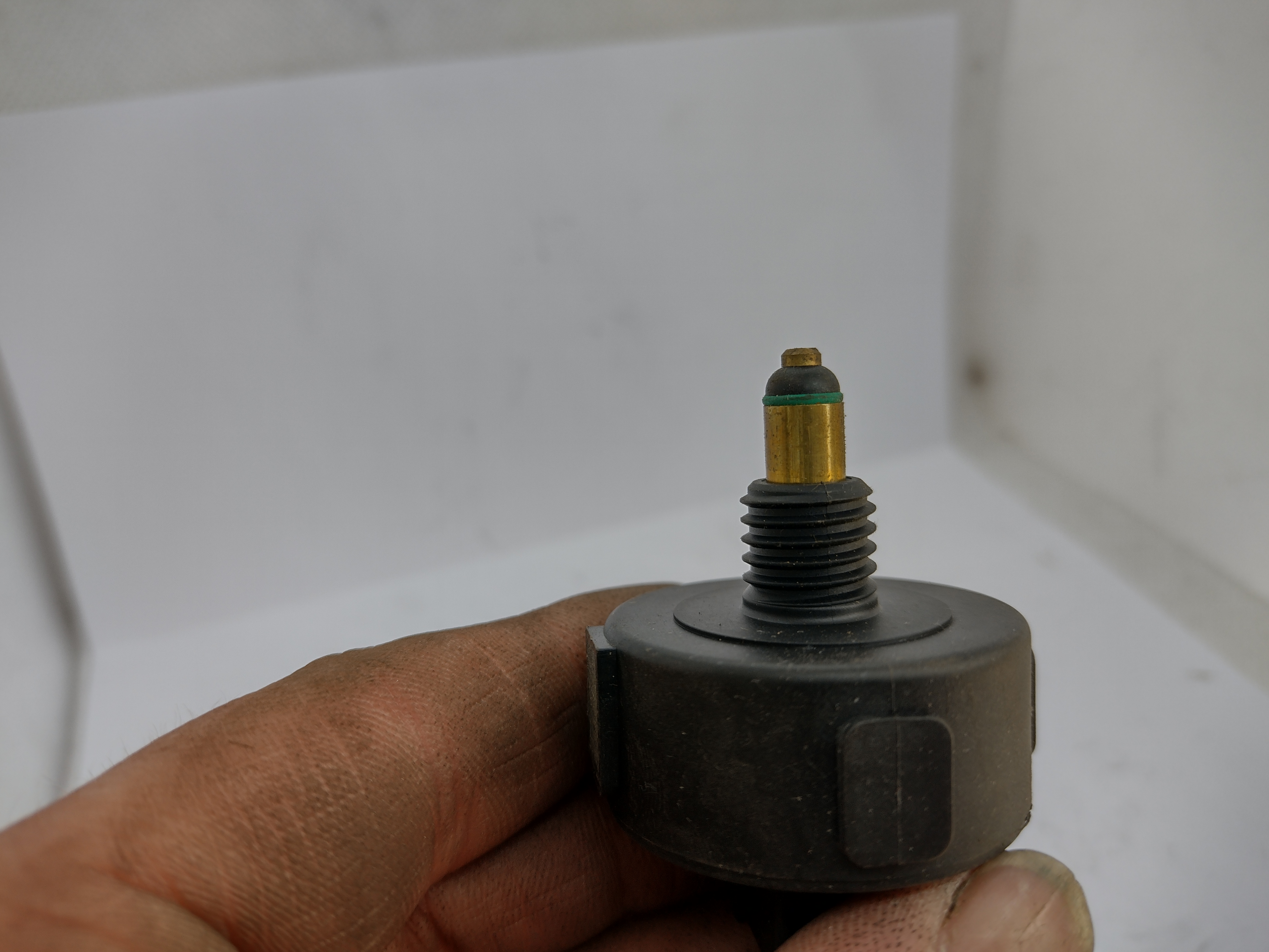Peugeot / Citroen Wasserwarner Filtergehäuse 191308 NEU NOS NEW OEM