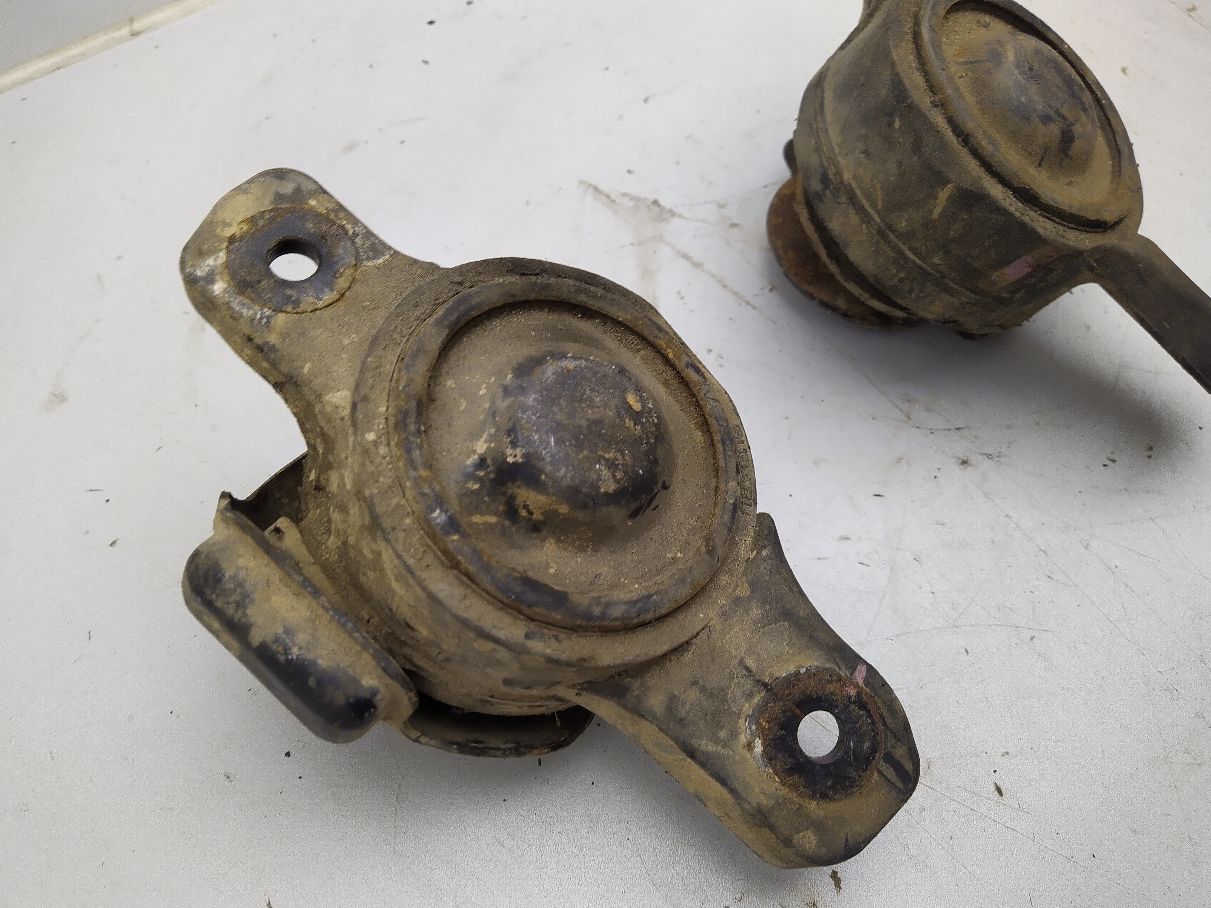 Satz Motorlager  von Subaru Legacy BL BP