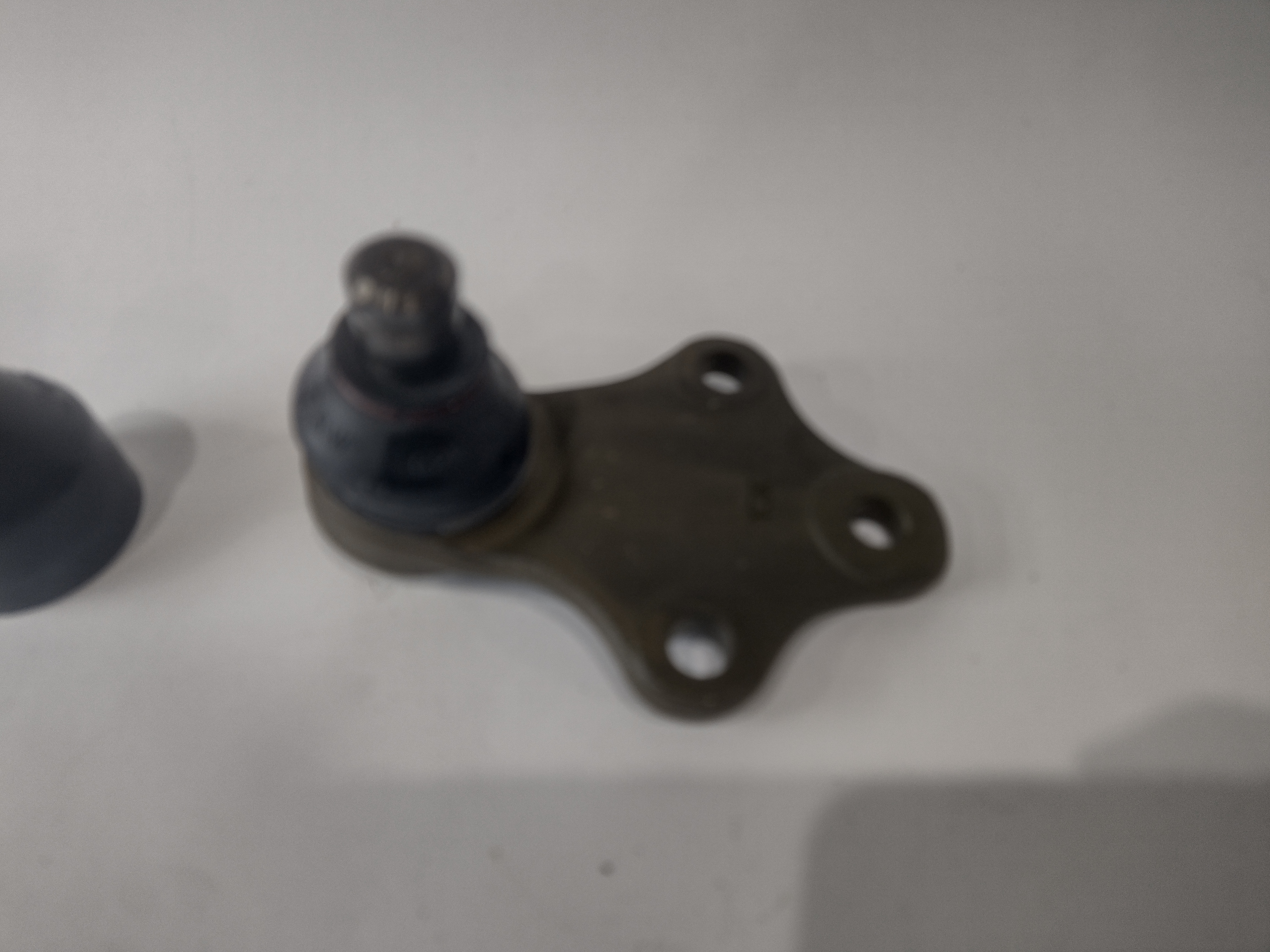 Peugeot 306 Traggelenk 16mm 364044 NEU NOS NEW