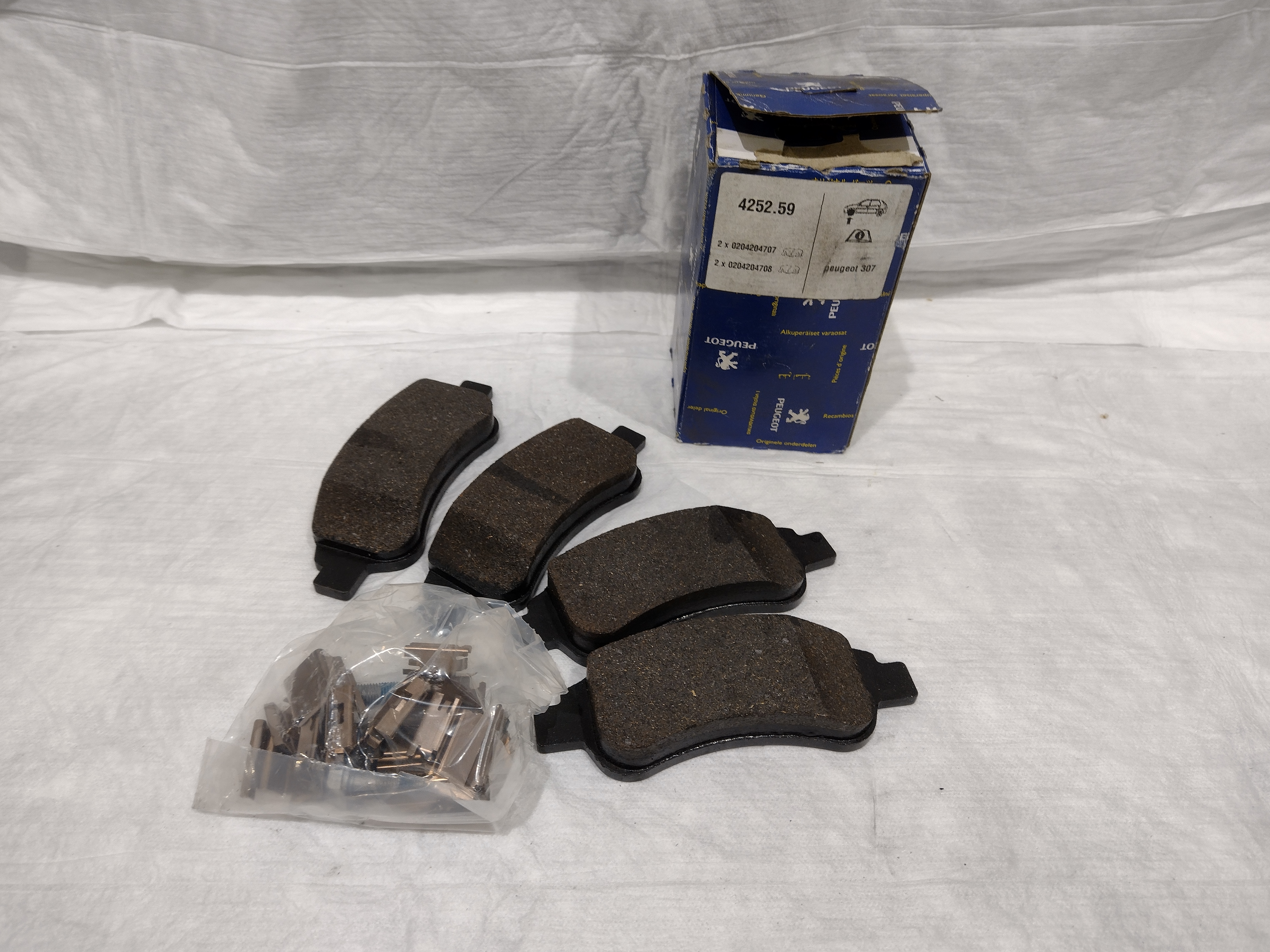 Peugeot 307 Bremsbeläge vorne (Sys.Bosch) 425259 NEU NOS NEW