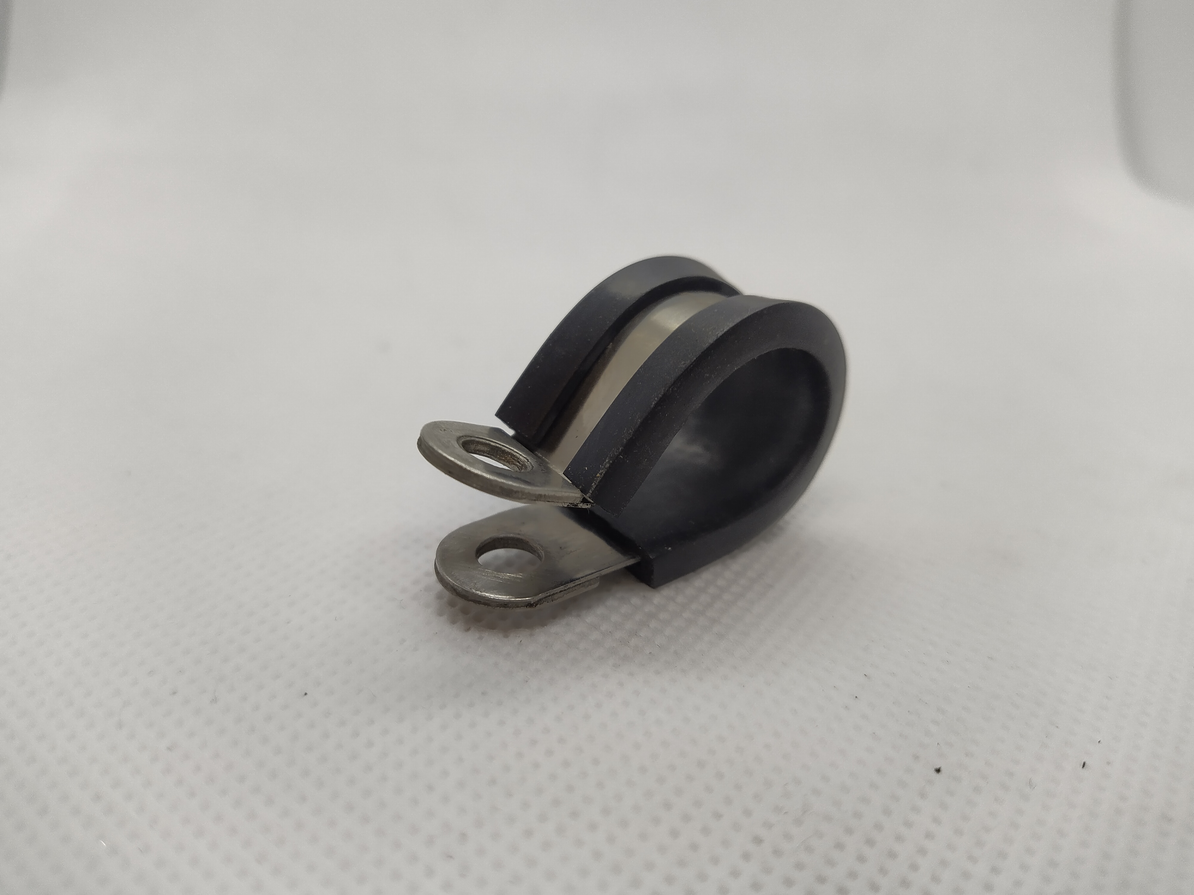 16mm gepolsterte Schlauchbefestigungsschlaufe Schlauchklemme aus Edelstahl V2A