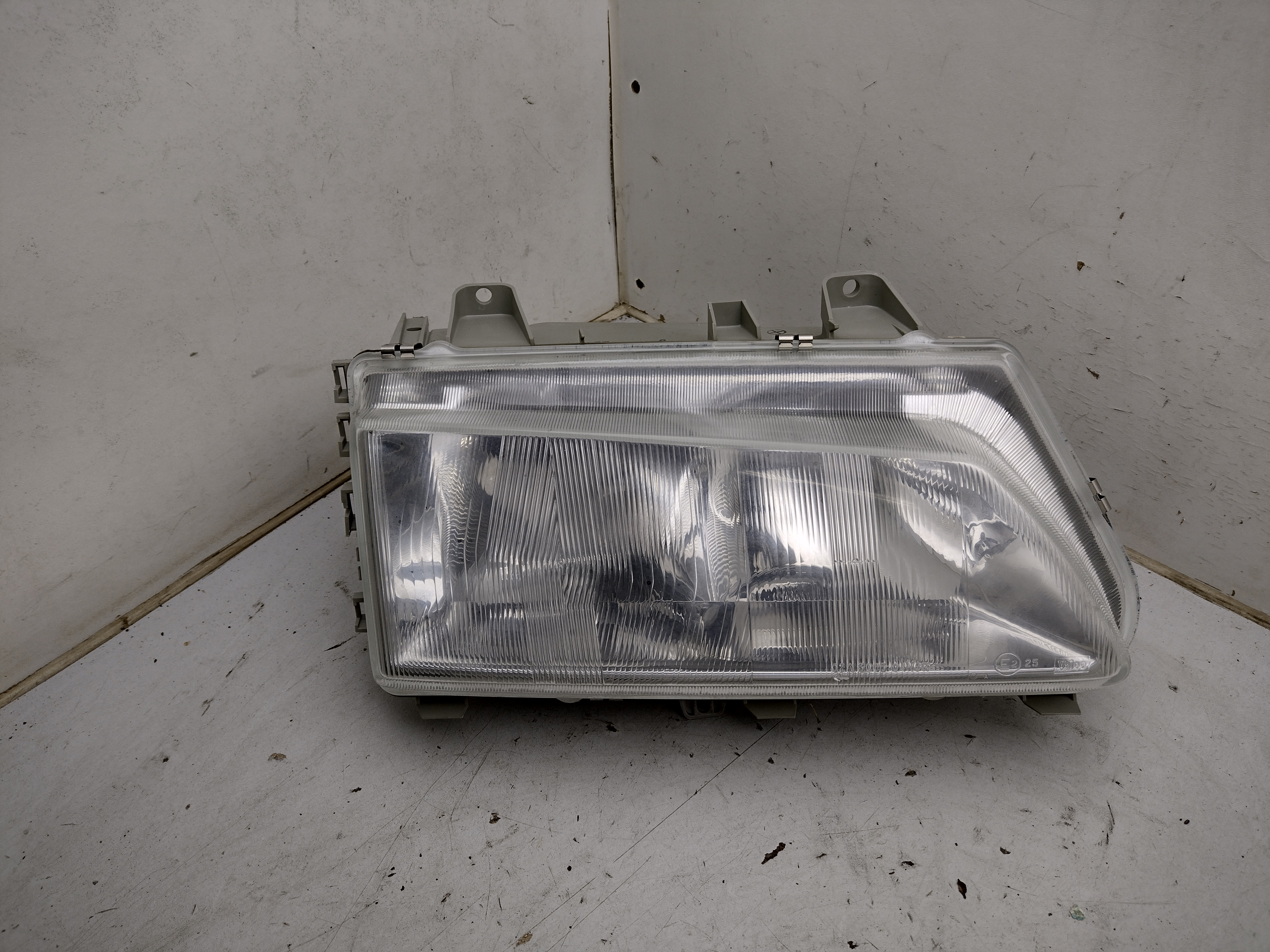 Peugeot 806 Scheinwerfer rechts 6205G8 NEU NOS NEW