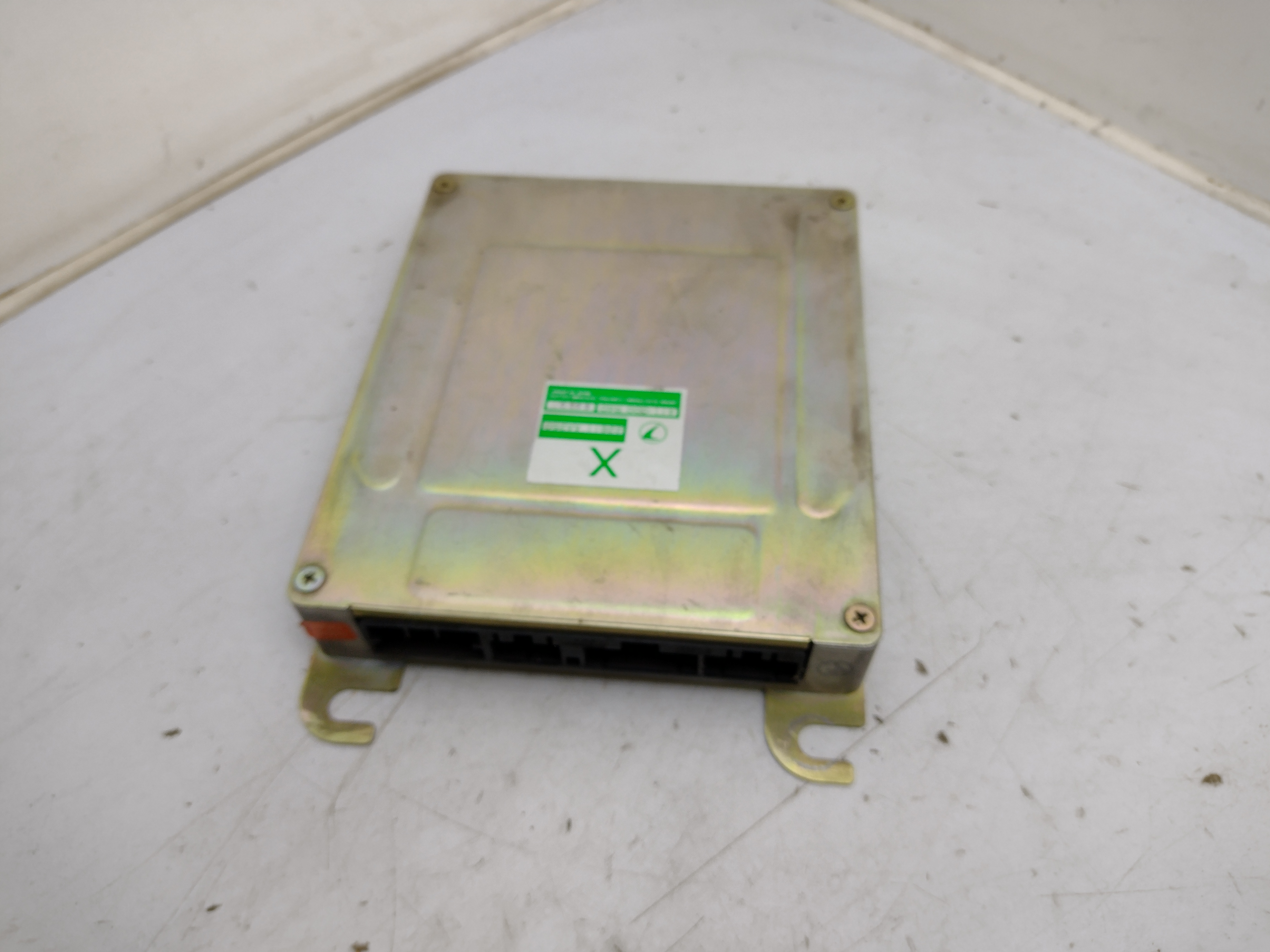 Motorsteuergerät ECU 22611AA250 für Subaru Leone
