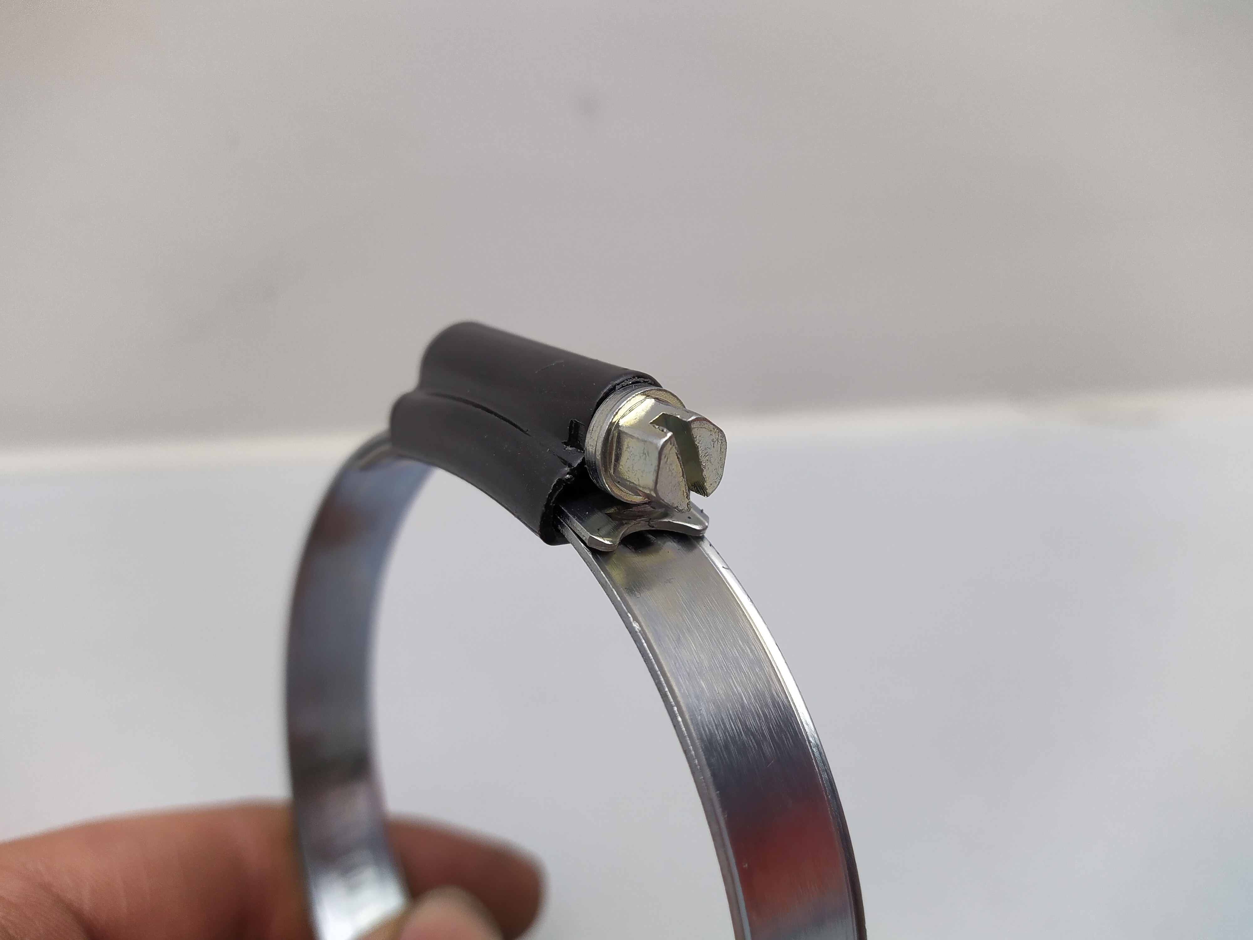 HD Schlauchschelle, schwarz, 58-75mm