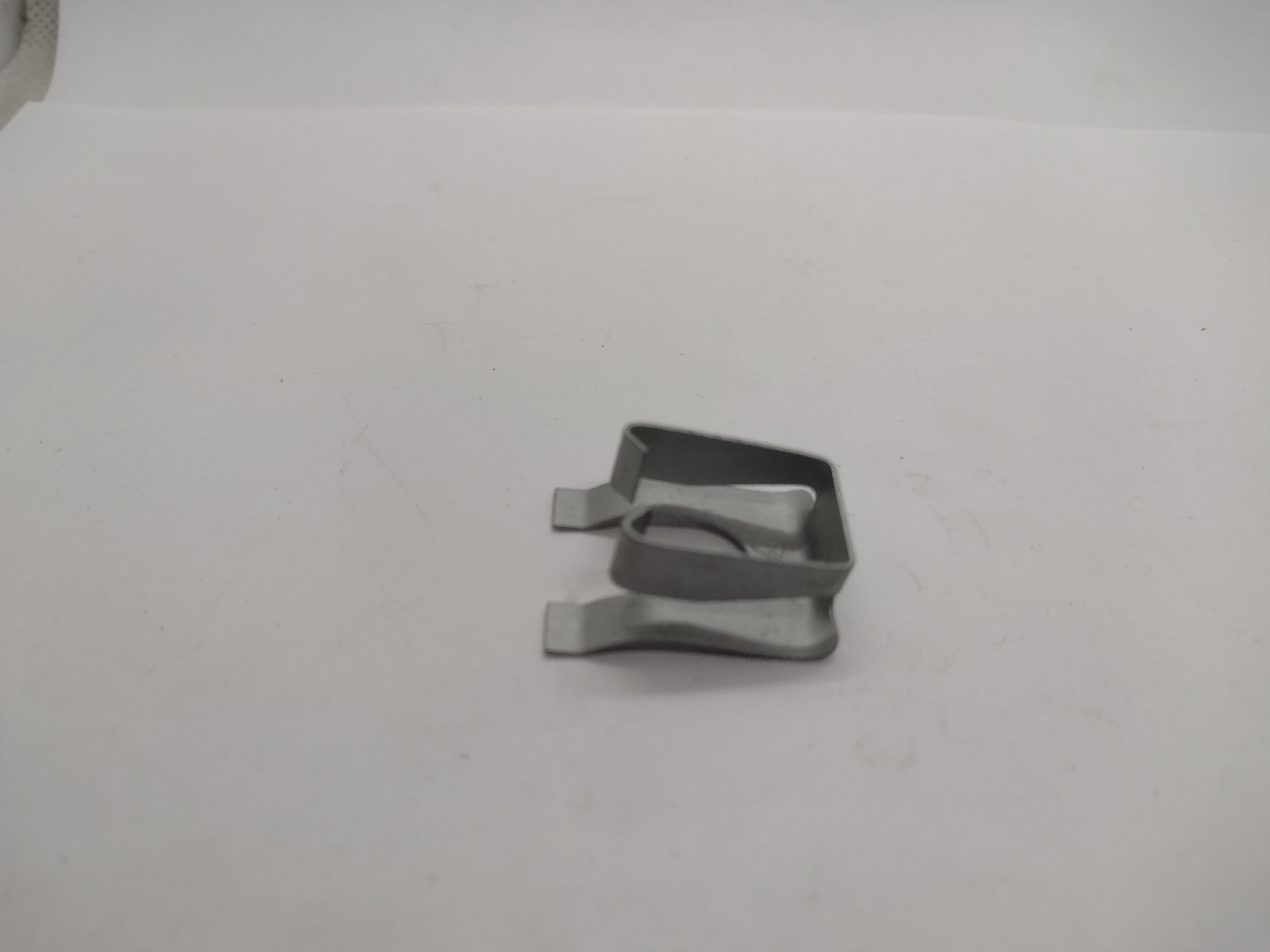 Klammer Bremsleitung 25546GA400 für Subaru Impreza Forester Legacy