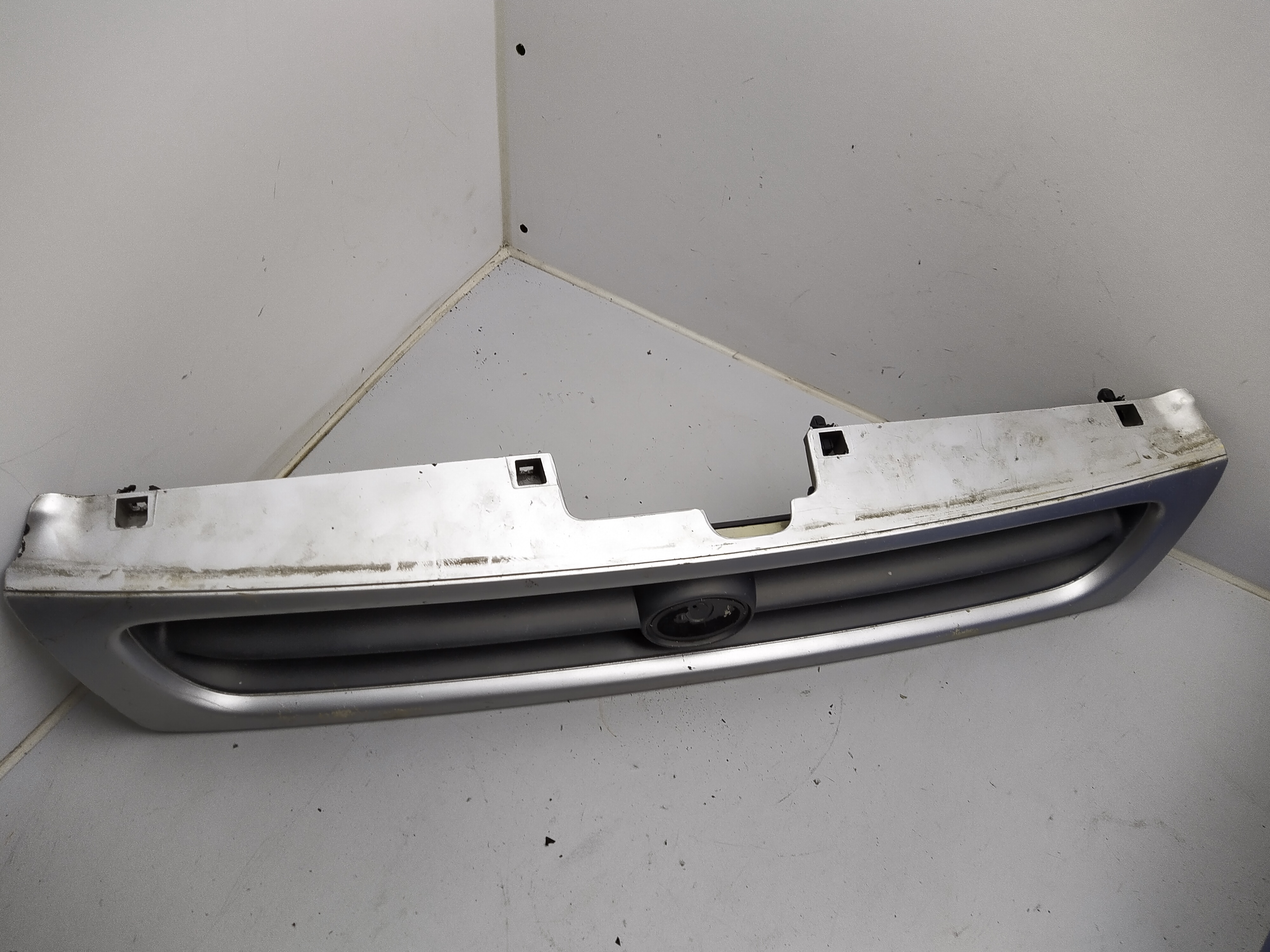Kühlergrill Subaru Legacy 1 BC BJF G1 S2 Facelift