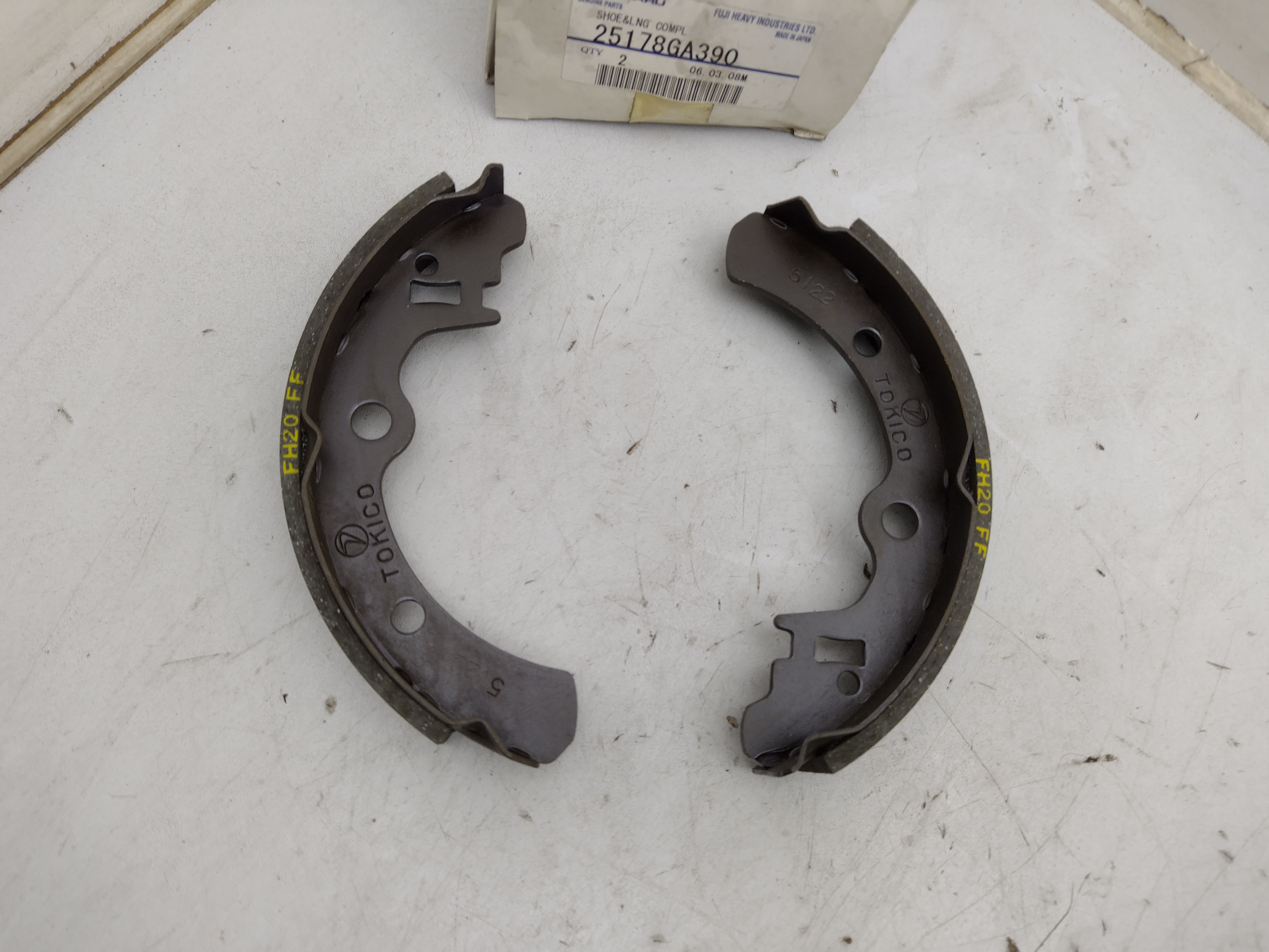 Bremsbacken hinten 25178GA390 für Subaru Leone 1800 und Legacy 1 BC BJF