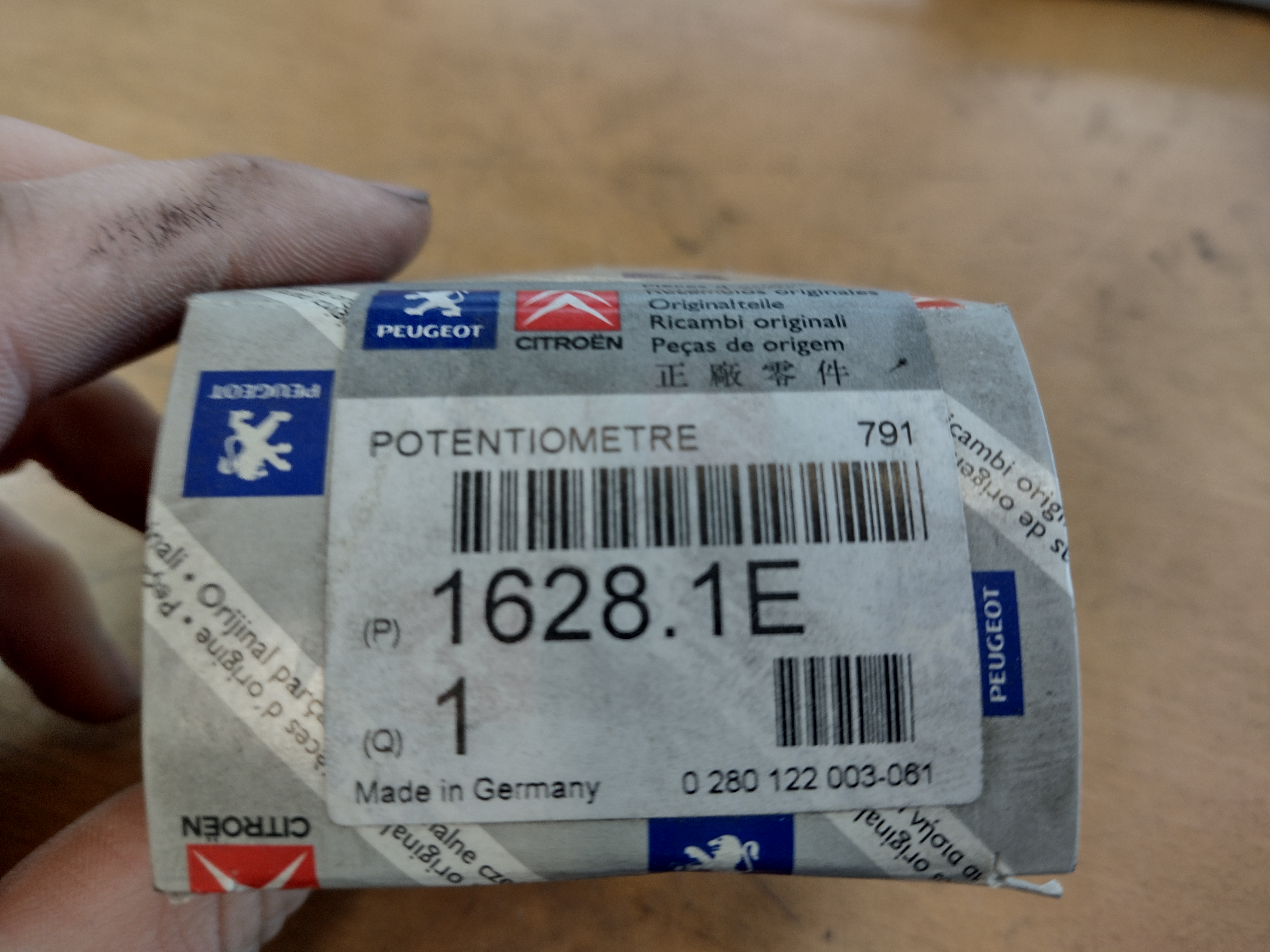 Peugeot / Citroen Sensor für Drosselklappenstellung 16281E NEU NOS NEW OEM
