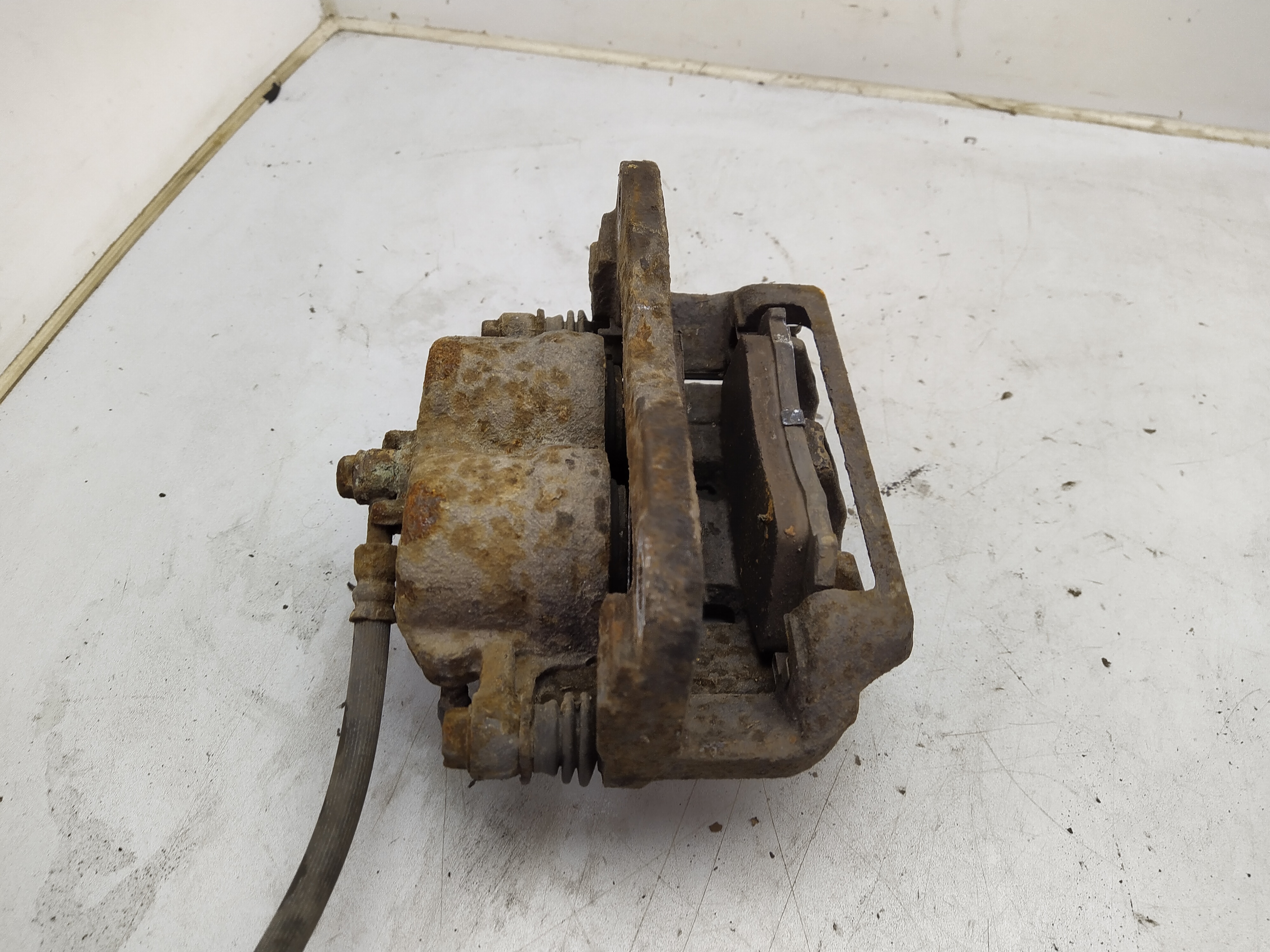 Bremssattel mit Halter vorne rechts von Impreza 2 GD GG Newage