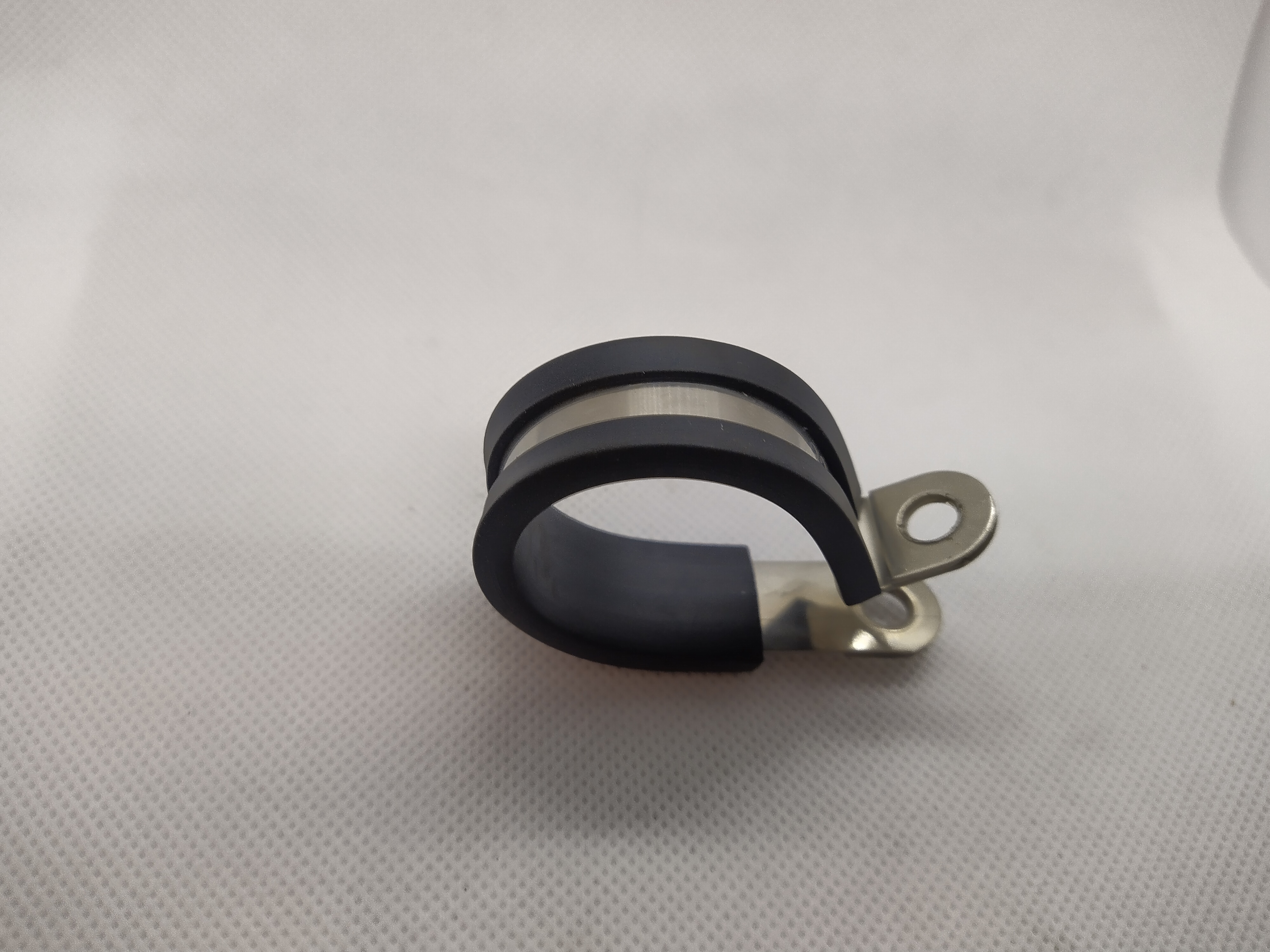 32mm gepolsterte Schlauchbefestigungsschlaufe Schlauchklemme aus Edelstahl V2A