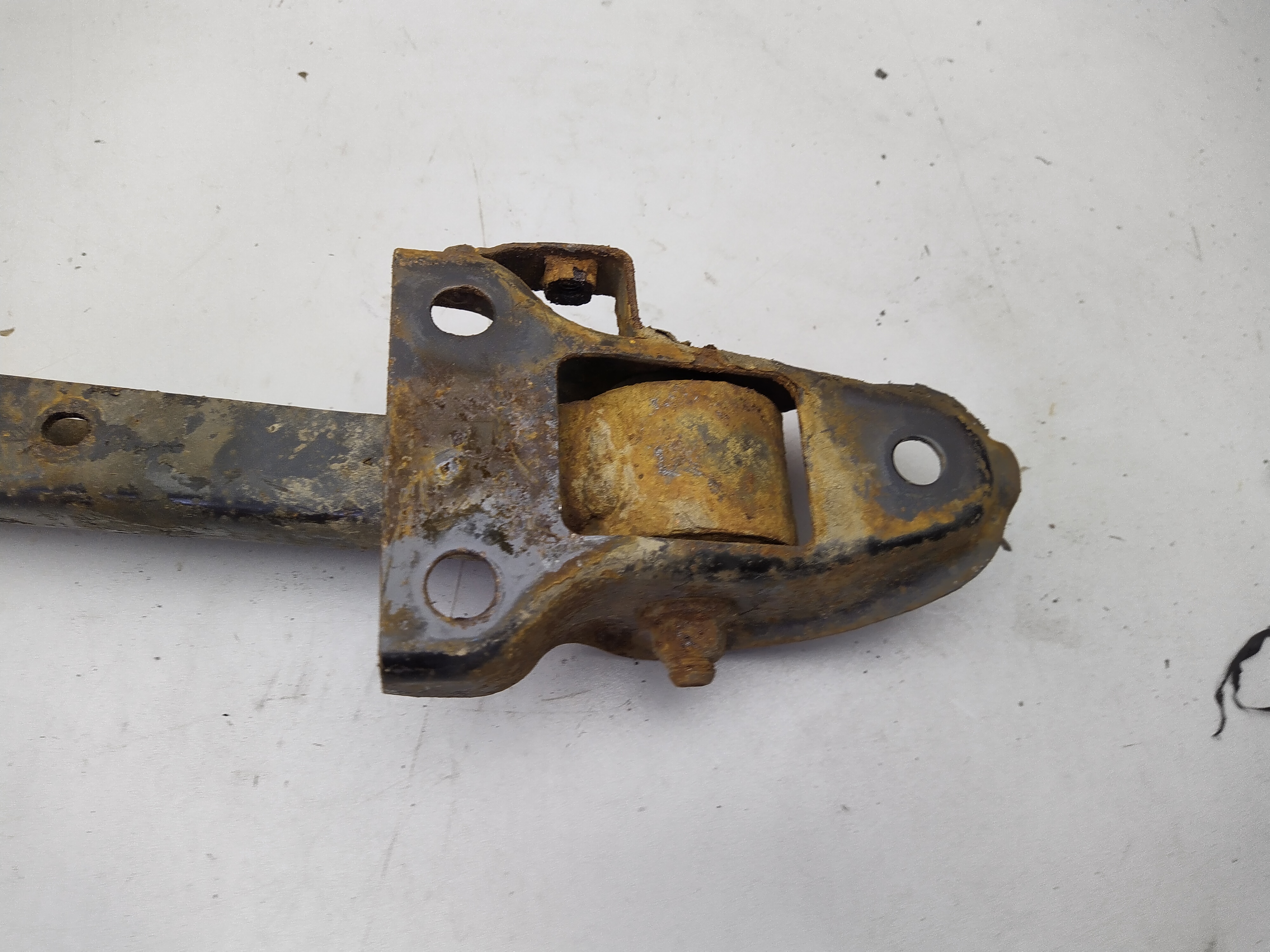 Längslenker hinten rechts für Subaru Impreza / Legacy 
