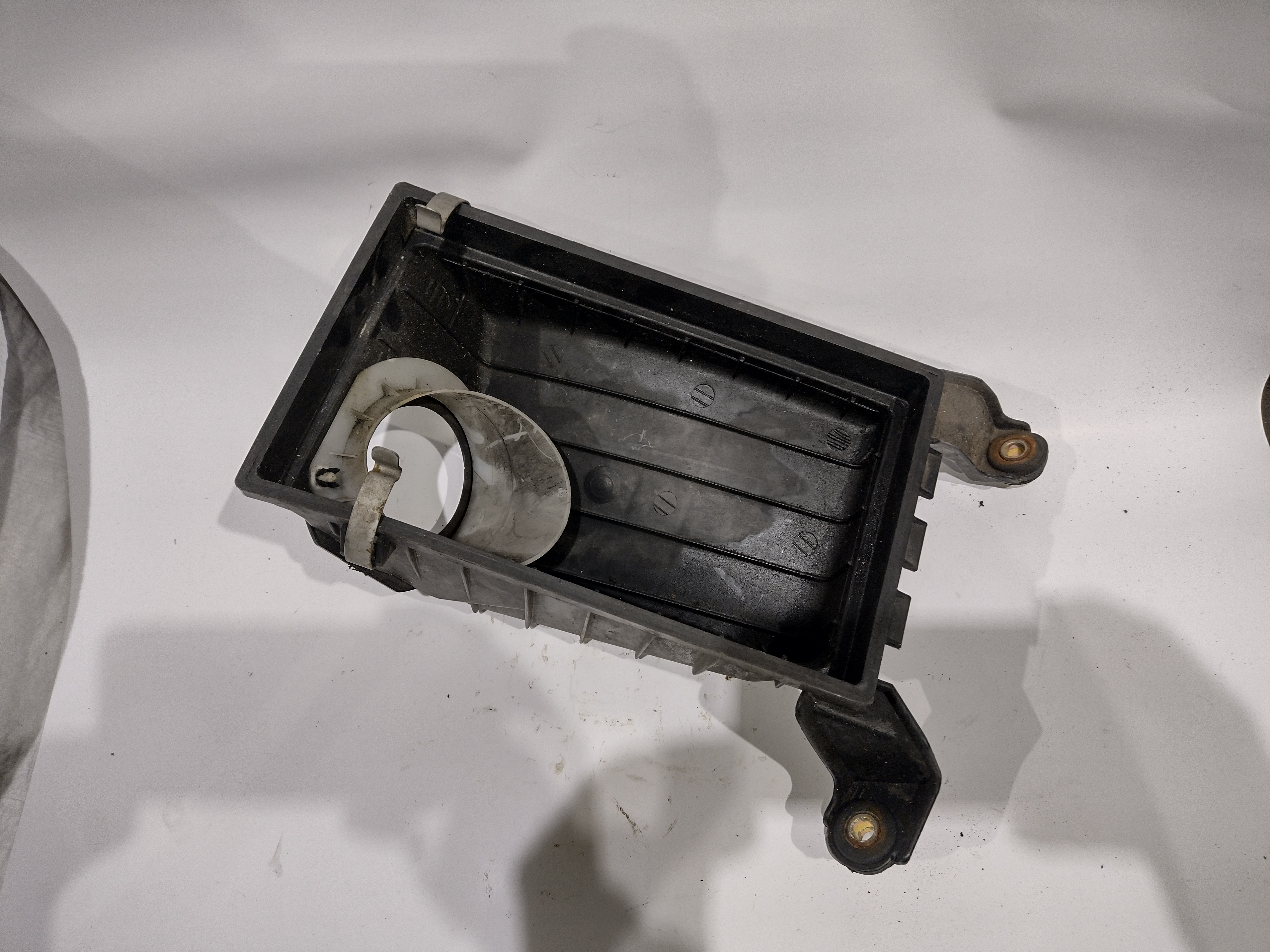 Unterer Luftfilterkasten für Subaru Legacy BD BG 2.2l EJ22 100 kW/136 PS