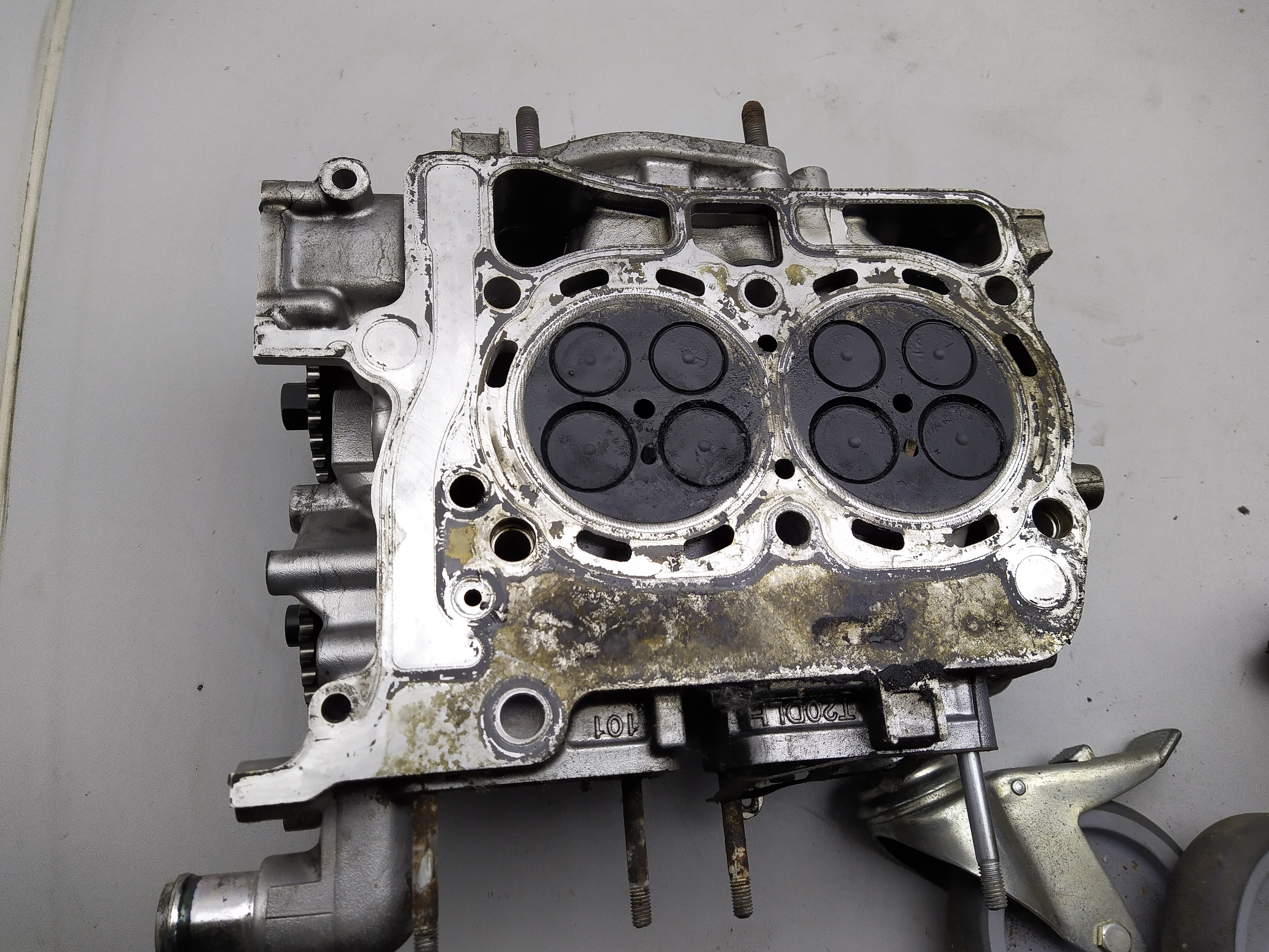 Zylinderkopf links Subaru EE20 Euro 4 Diesel Legacy Outback Forester T20D LH 101