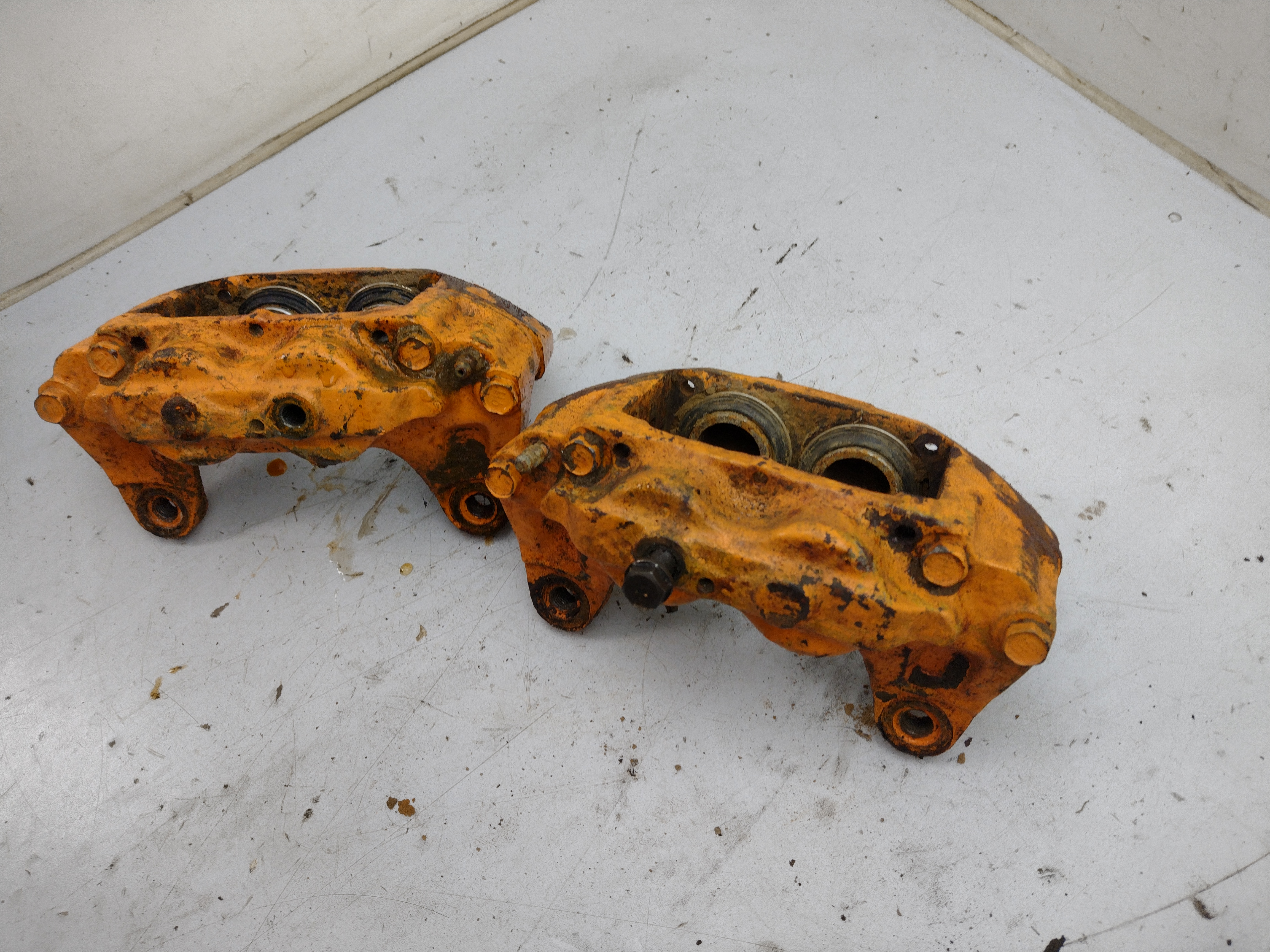 Bremssättel vorne 4 Kolben für Subaru Impreza GT WRX STI 