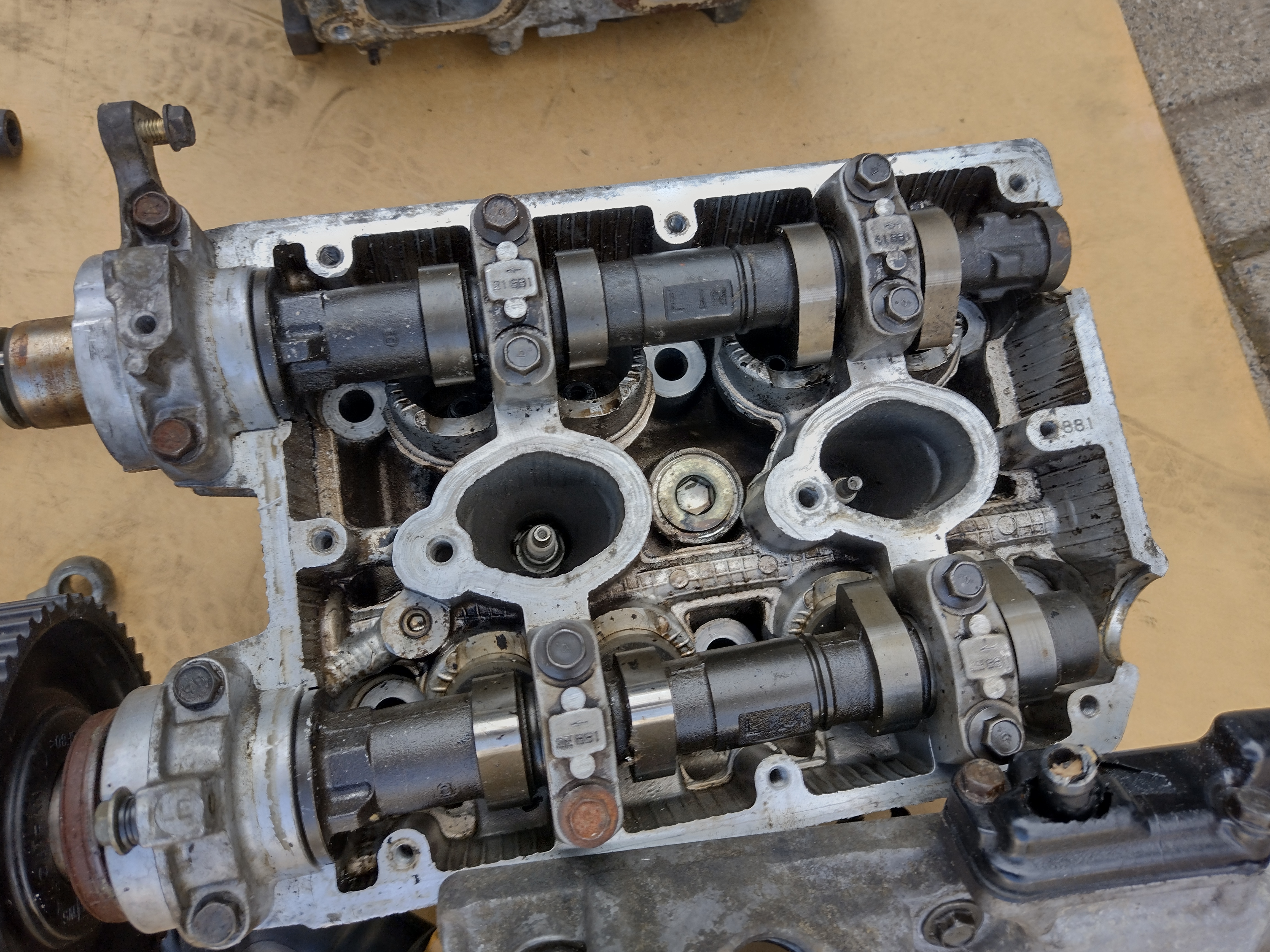 Zylinderköpfe für Subaru Impreza GT WRX EJ205 LHS20 RHS20