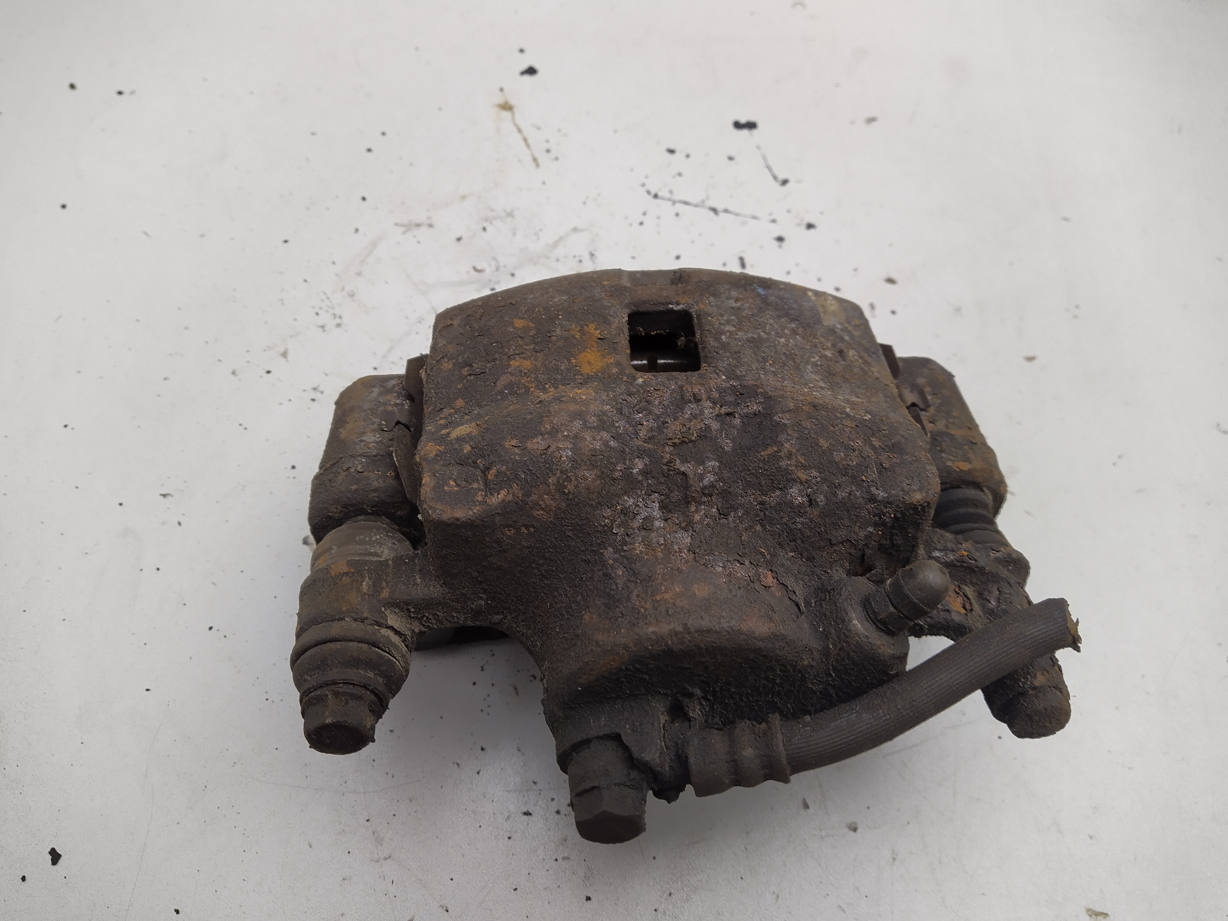 Bremssattel mit Halter vorne links SUBARU IMPREZA GC GF Legacy BD BG Forester SF