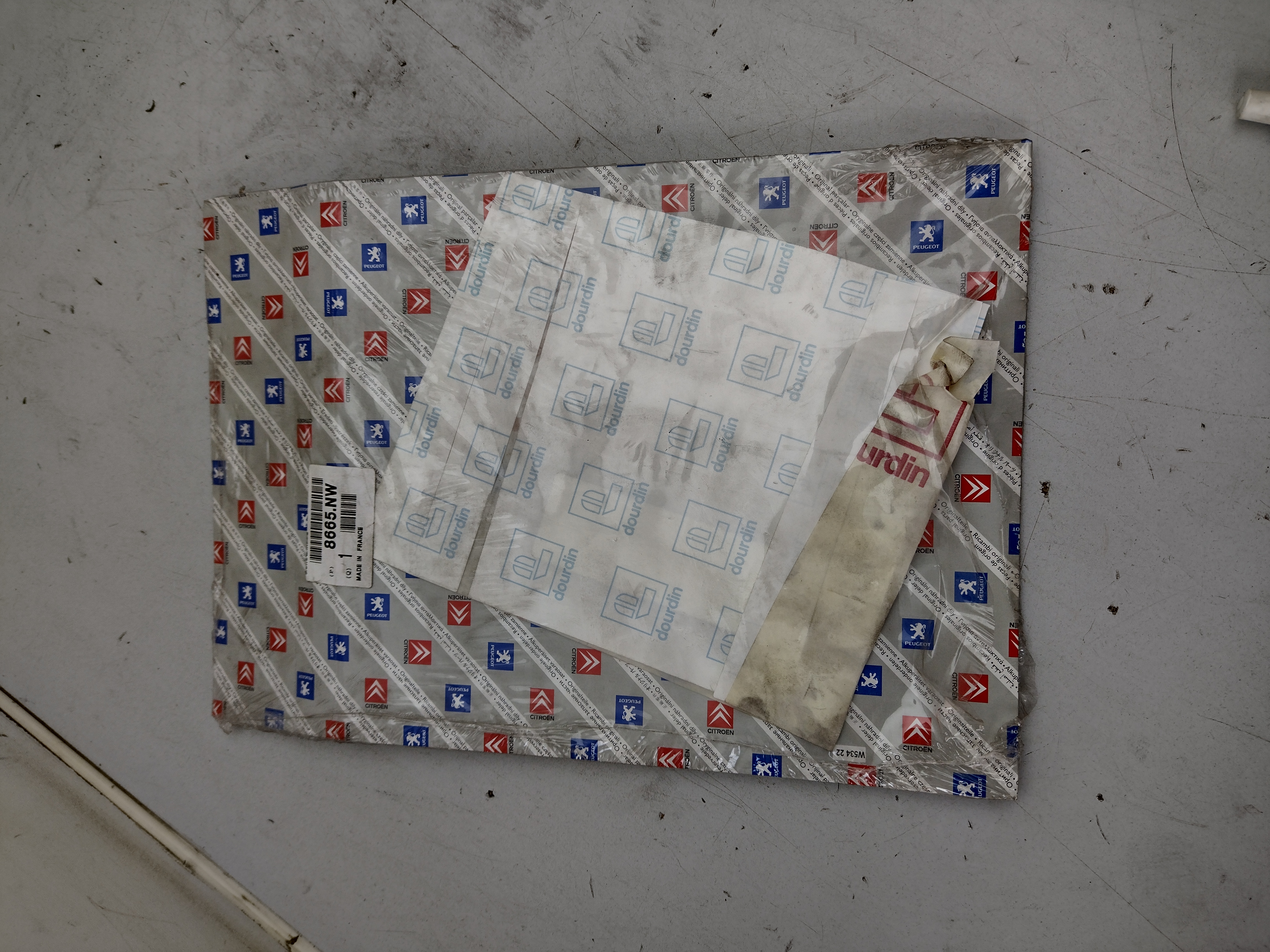 Peugeot Navteq on Board Schriftzug 8665NW NOS NEW OEM