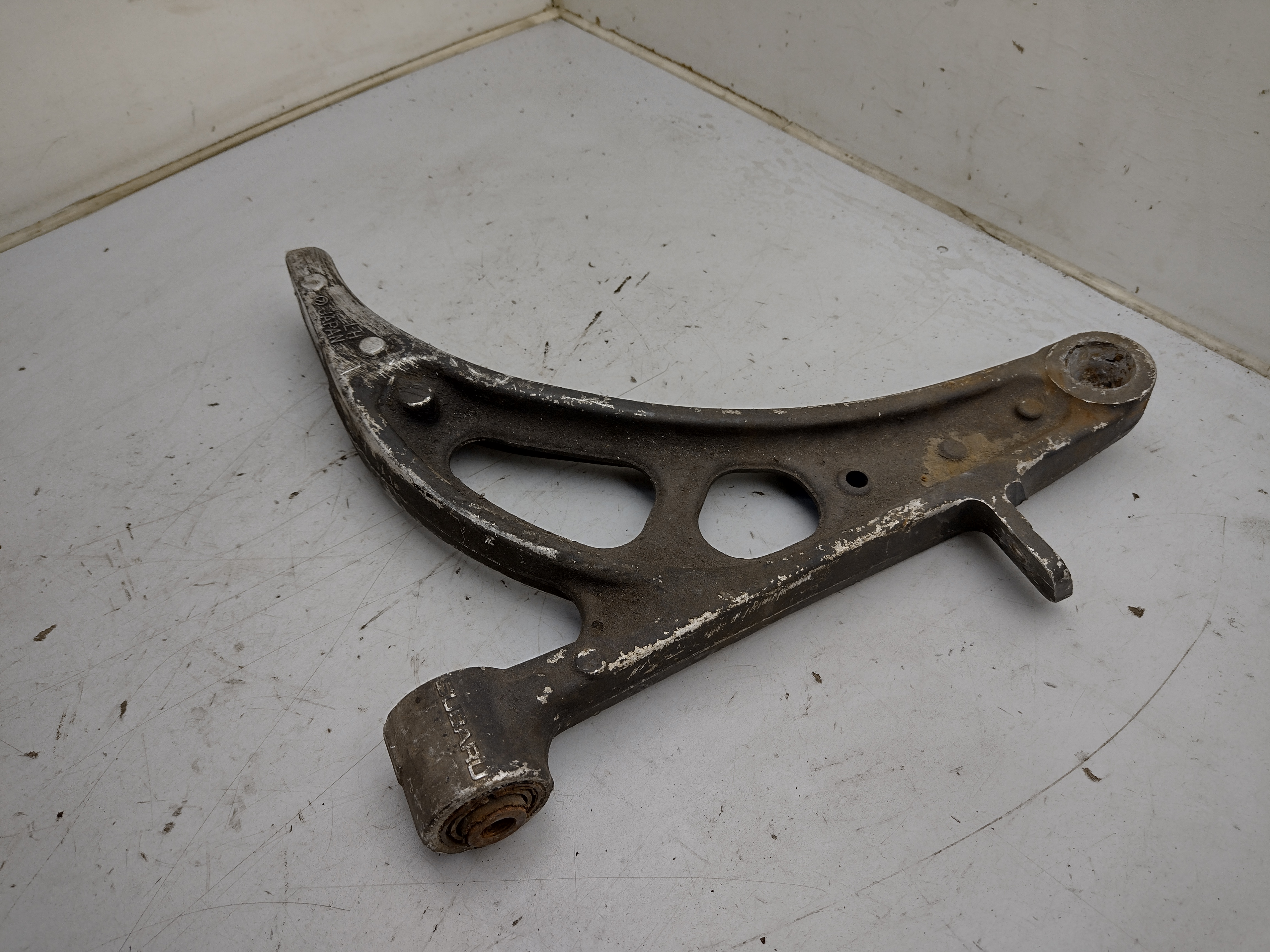 ALU Querlenker vorne links für Subaru Impreza WRX GD GG 01-04