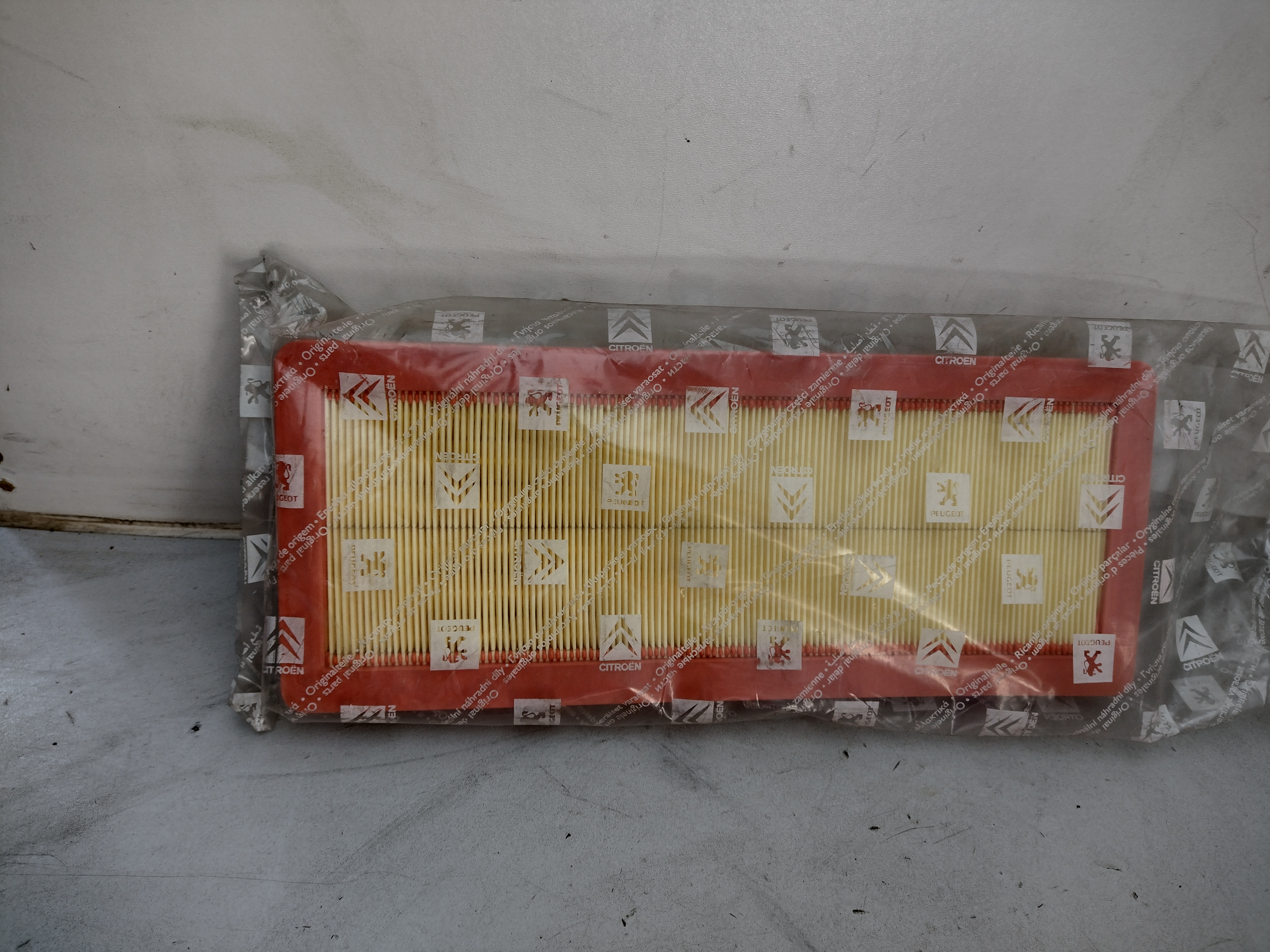 Peugeot 207 308 Citroen C4 Luftfilter 1444QR NEU NOS NEW OEM