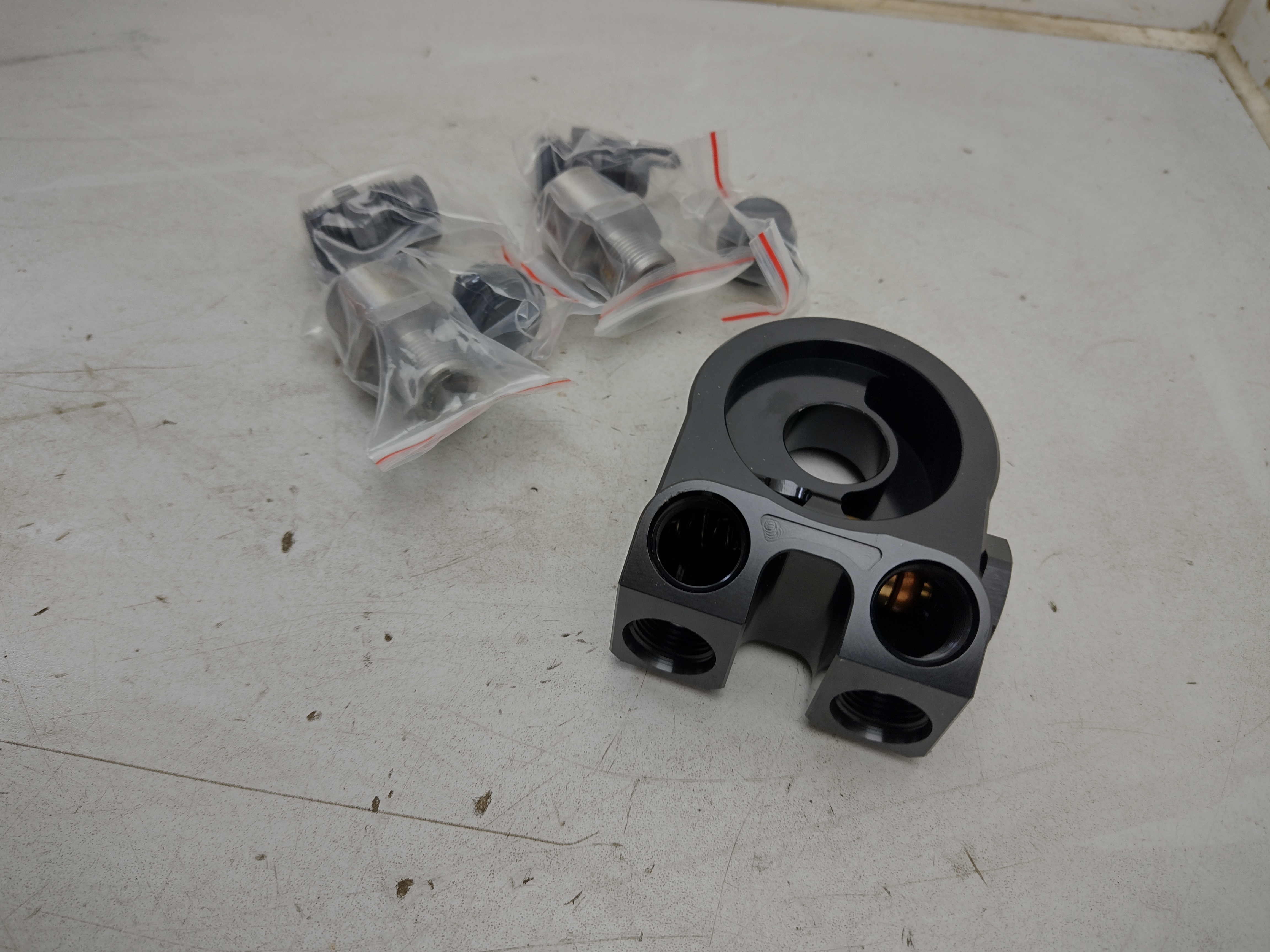 Universal Ölfilter Adapter Platte mit Thermostat und Sensor Anschlüssen