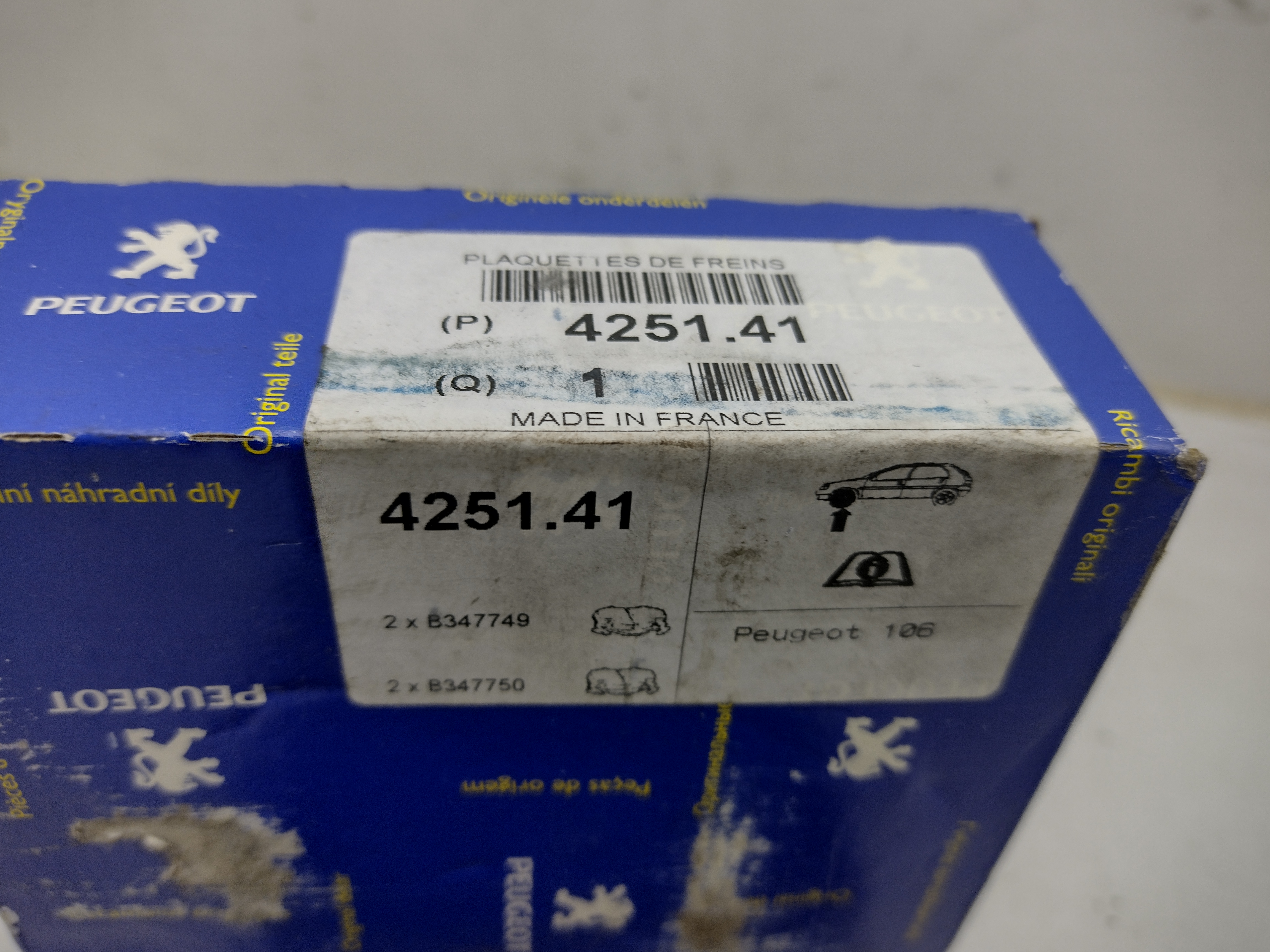 Citroen / Peugeot Satz Bremsbeläge vorne 425141 NEU NOS NEW