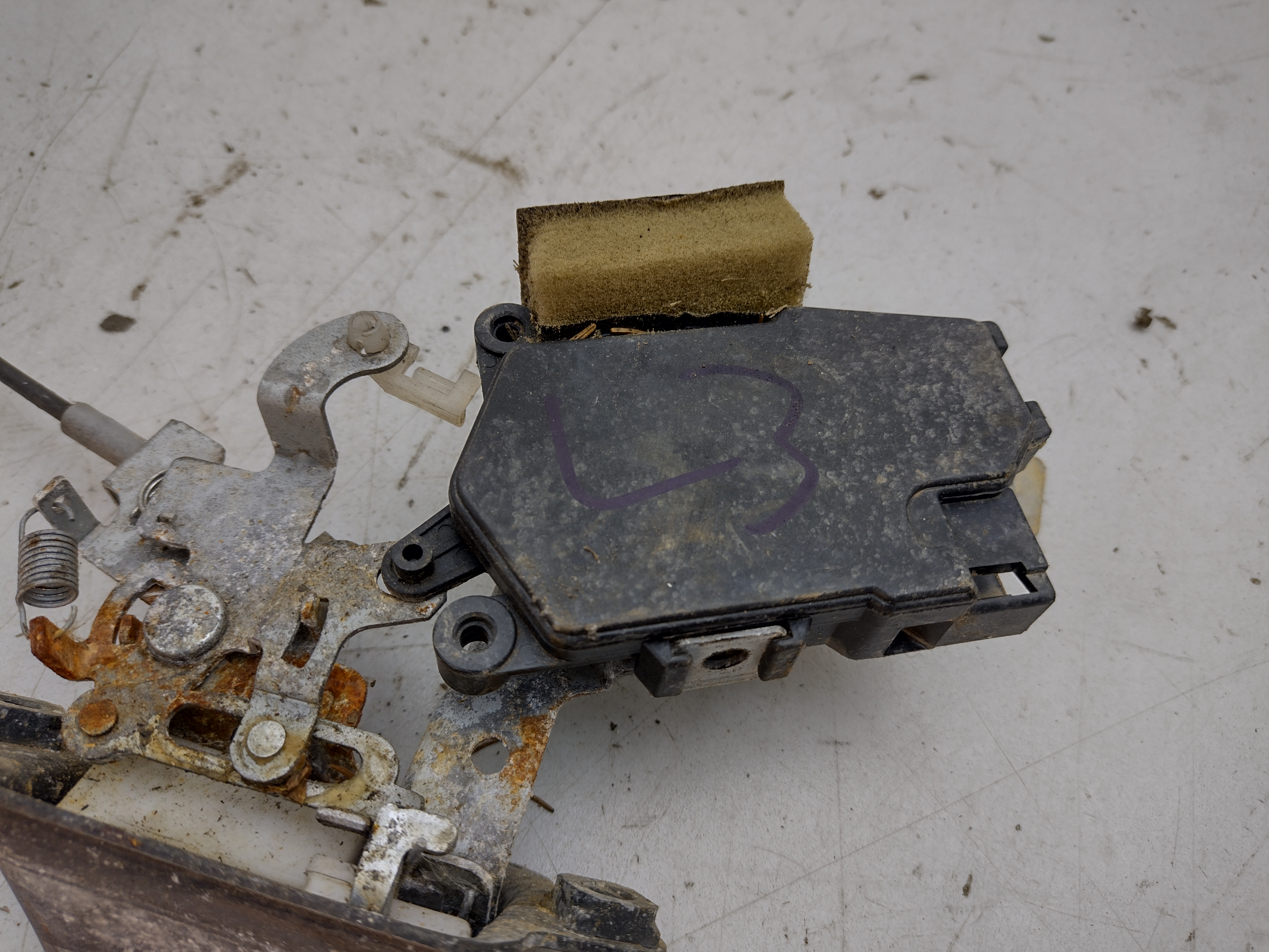 Heckklappenschloss für Subaru Legacy 3 BE BH Subaru Outback 98-03