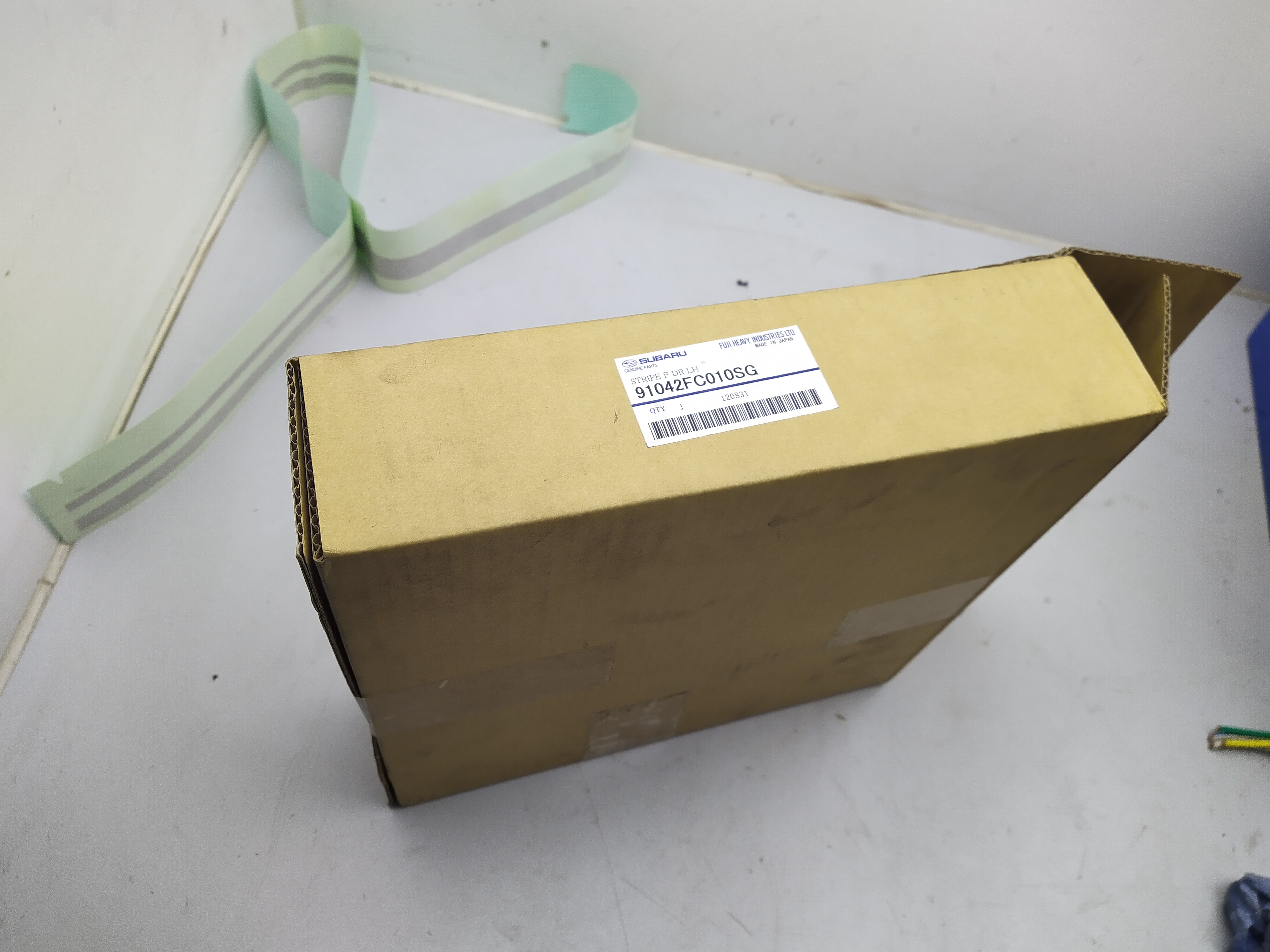 NOS Tür Seitenstreifen vorne links Subaru Forester SF 91042FC010SG