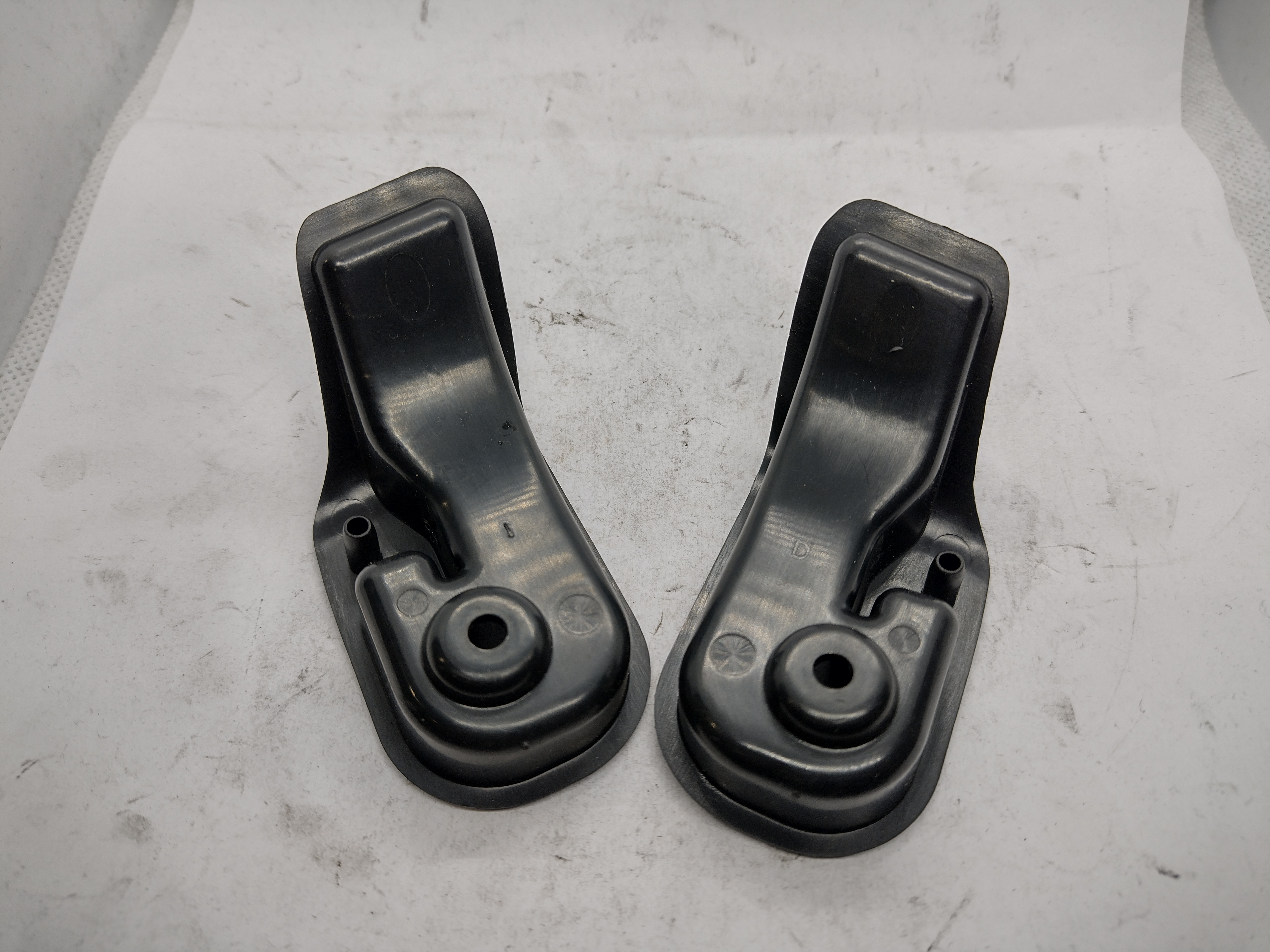 Peugeot / Citroen 7465GR Satz Einschlag NEU NOS NEW