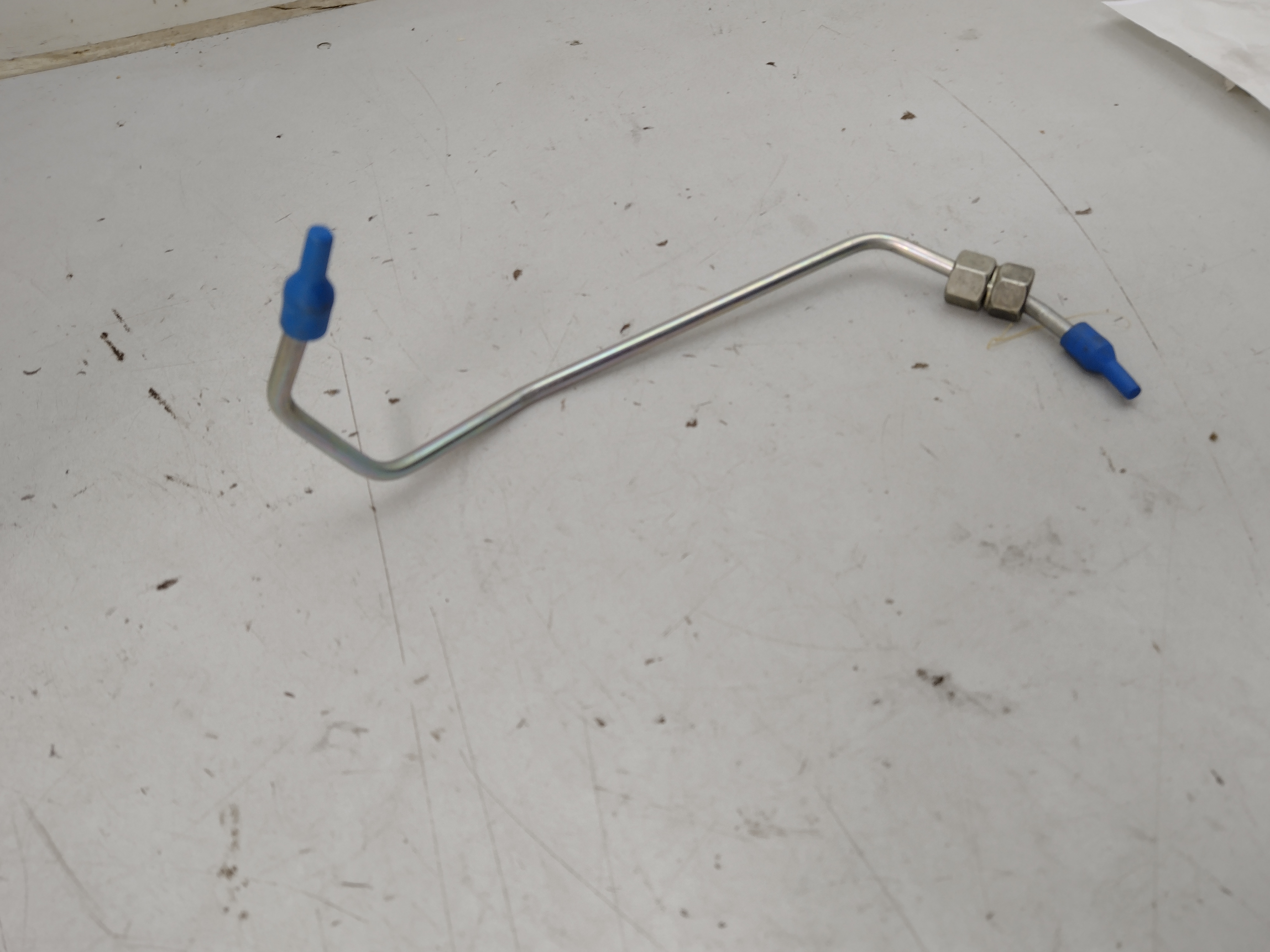 Peugeot / Citroen Kraftstoffleitung 1570J4 NOS NEW