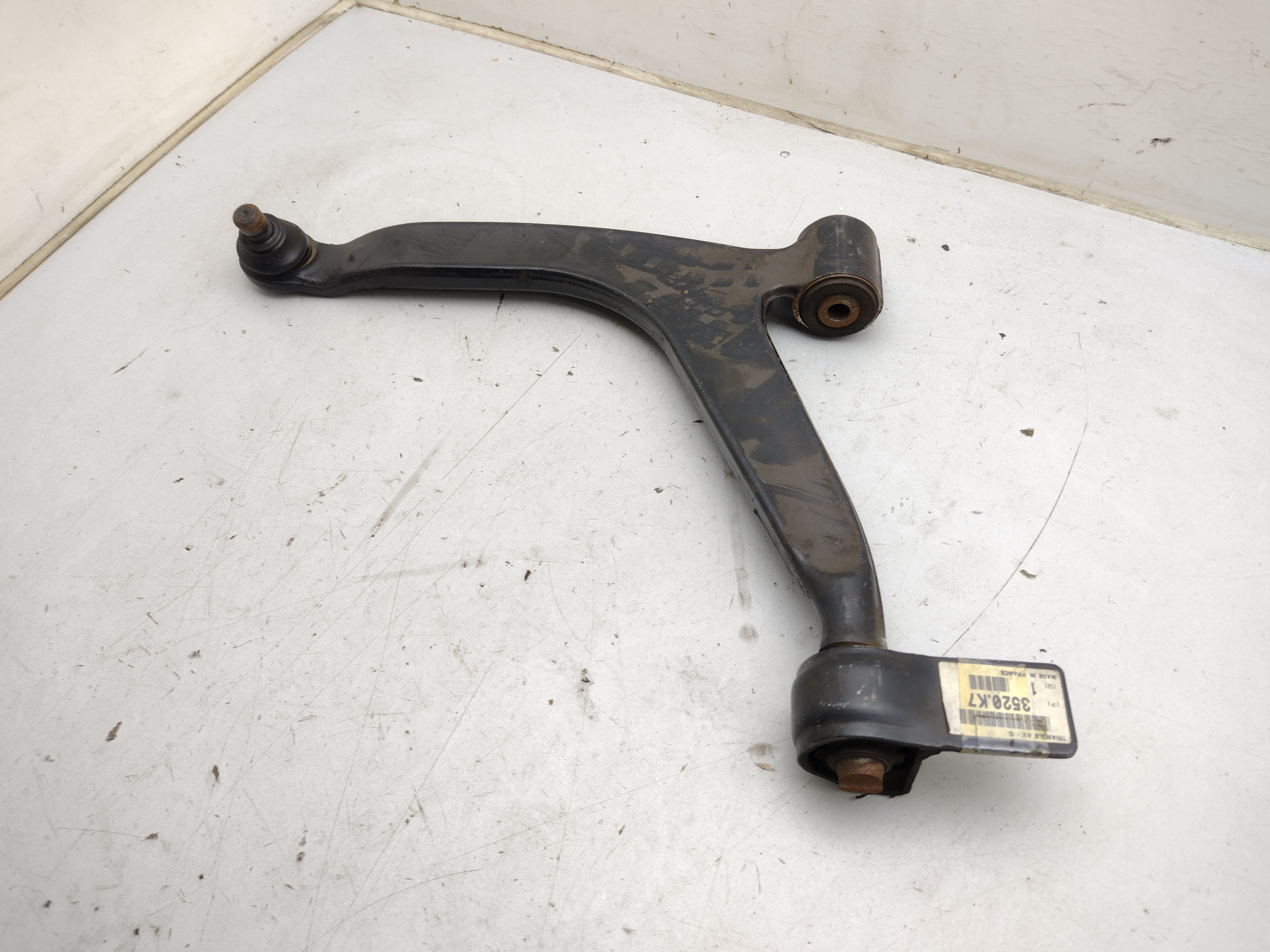 Peugeot / Citroen Querlenker vorne links 3520K7 NOS NEW