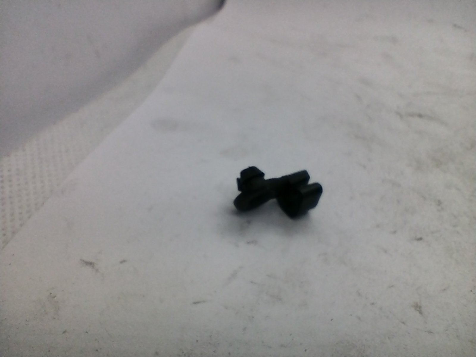 Peugeot  / CITROËN Türschloss Clip Halteklammer 914715 NEU NOS NEW