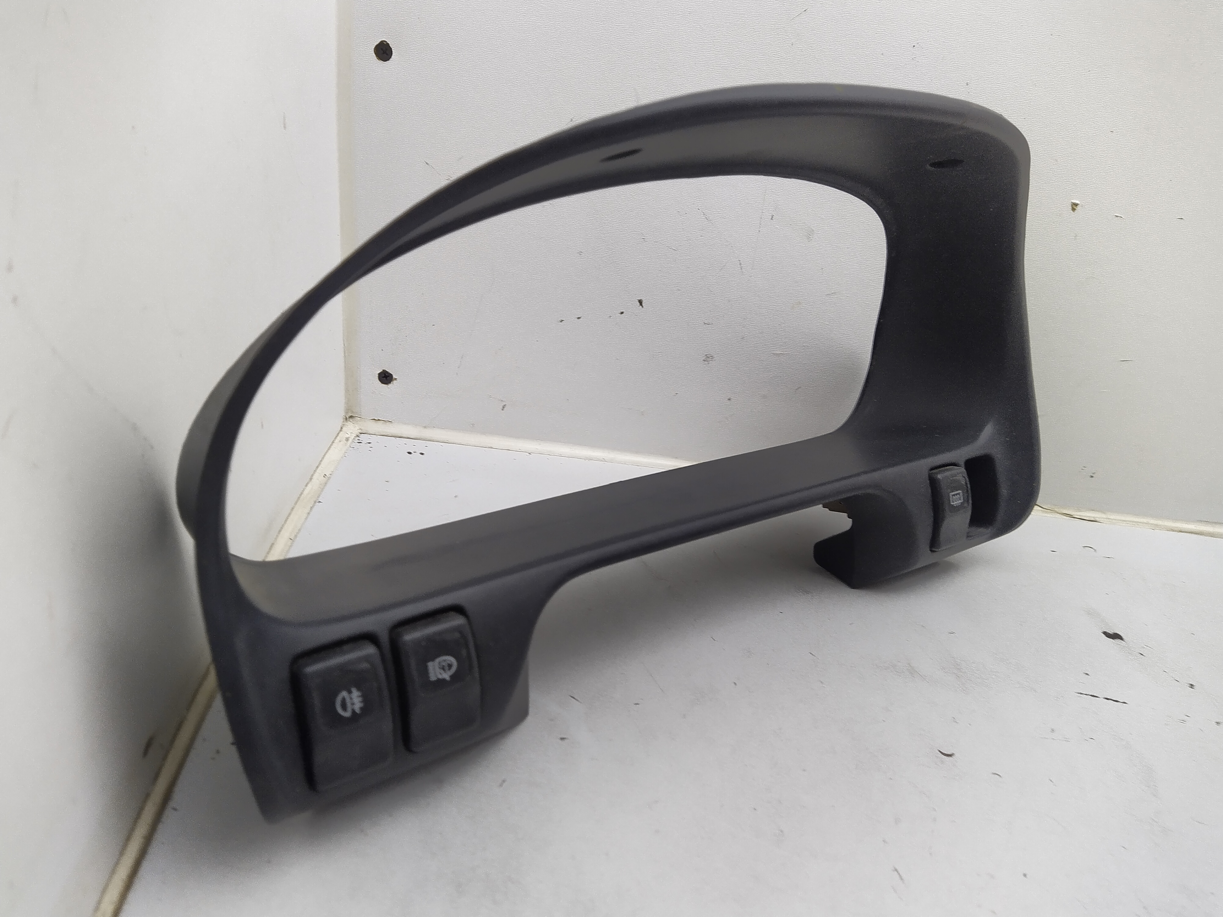 Subaru Legacy 2 BD BG Tachblende mit Schalter Nebelschluss Scheinwerferreinigung Heckscheibenheizung