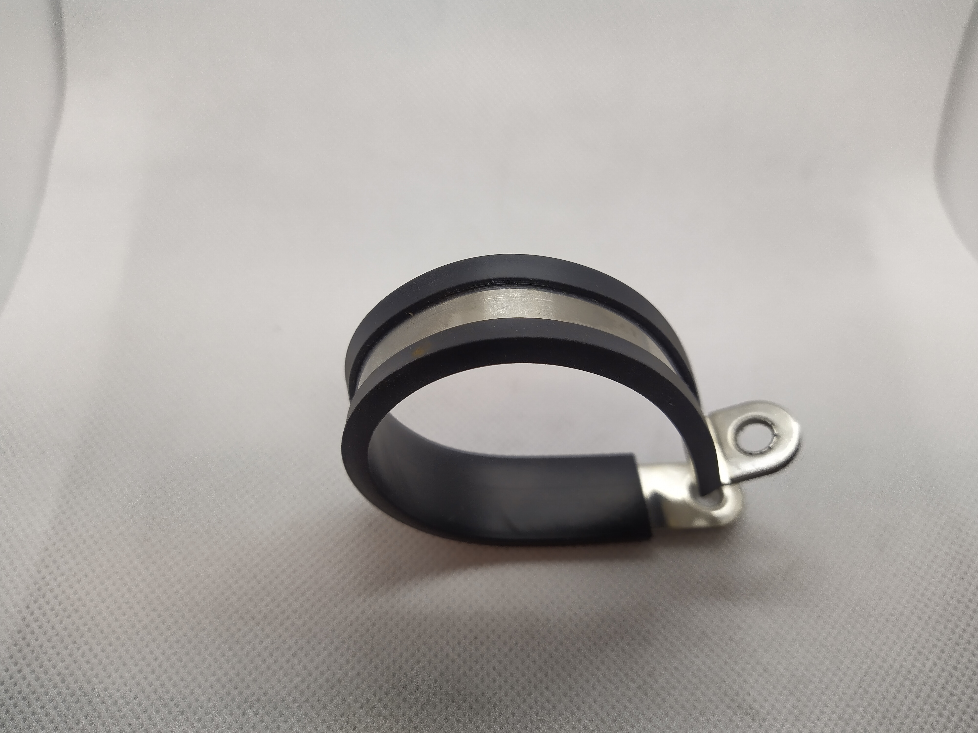 48mm gepolsterte Schlauchbefestigungsschlaufe Schlauchklemme aus Edelstahl V2A
