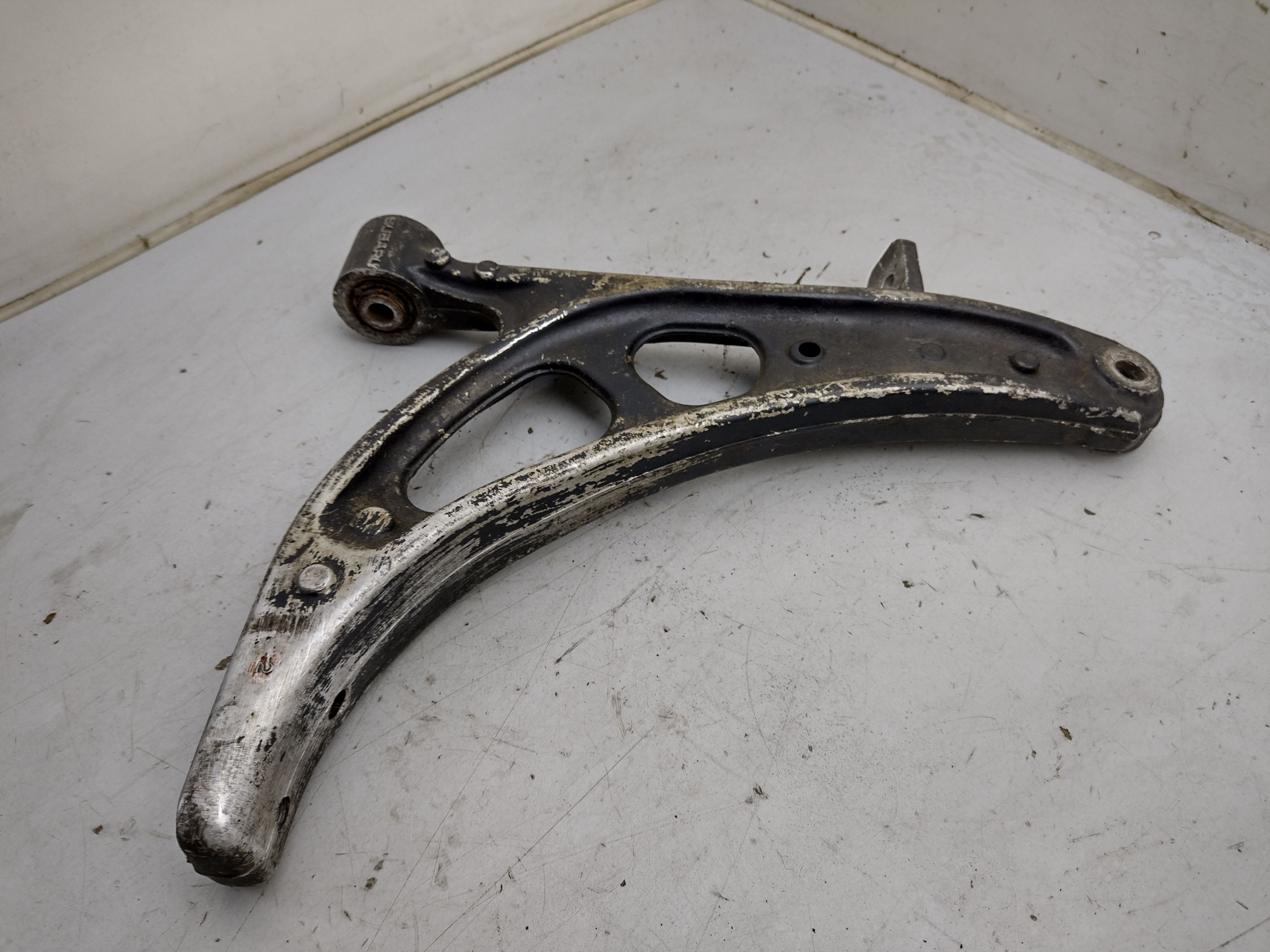 ALU Querlenker vorne links für Subaru Impreza WRX GD GG 01-04