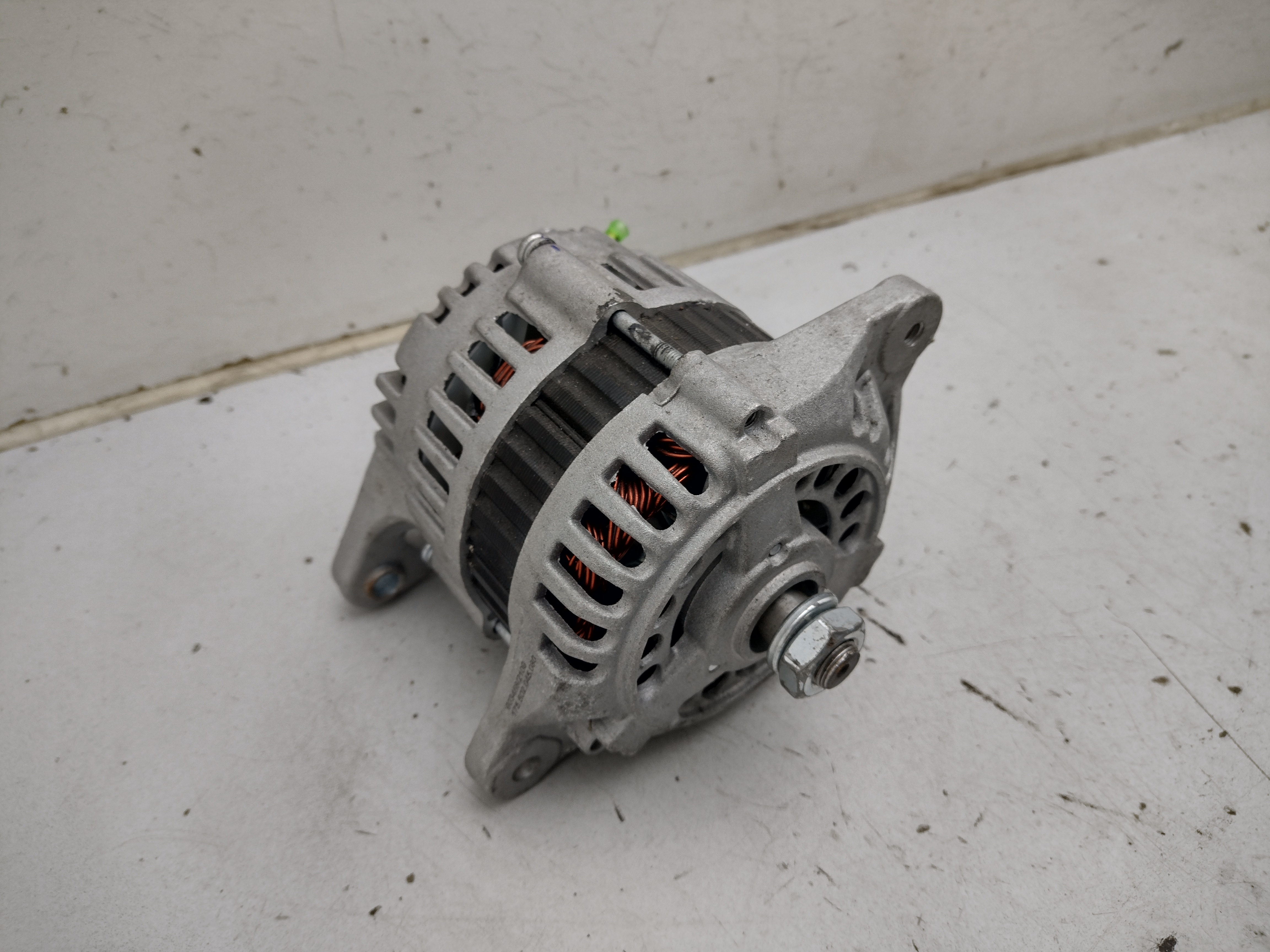 Lichtmaschine Generator 45A Neu LR140-714 für Subaru Justy KAD Libero E10, E12