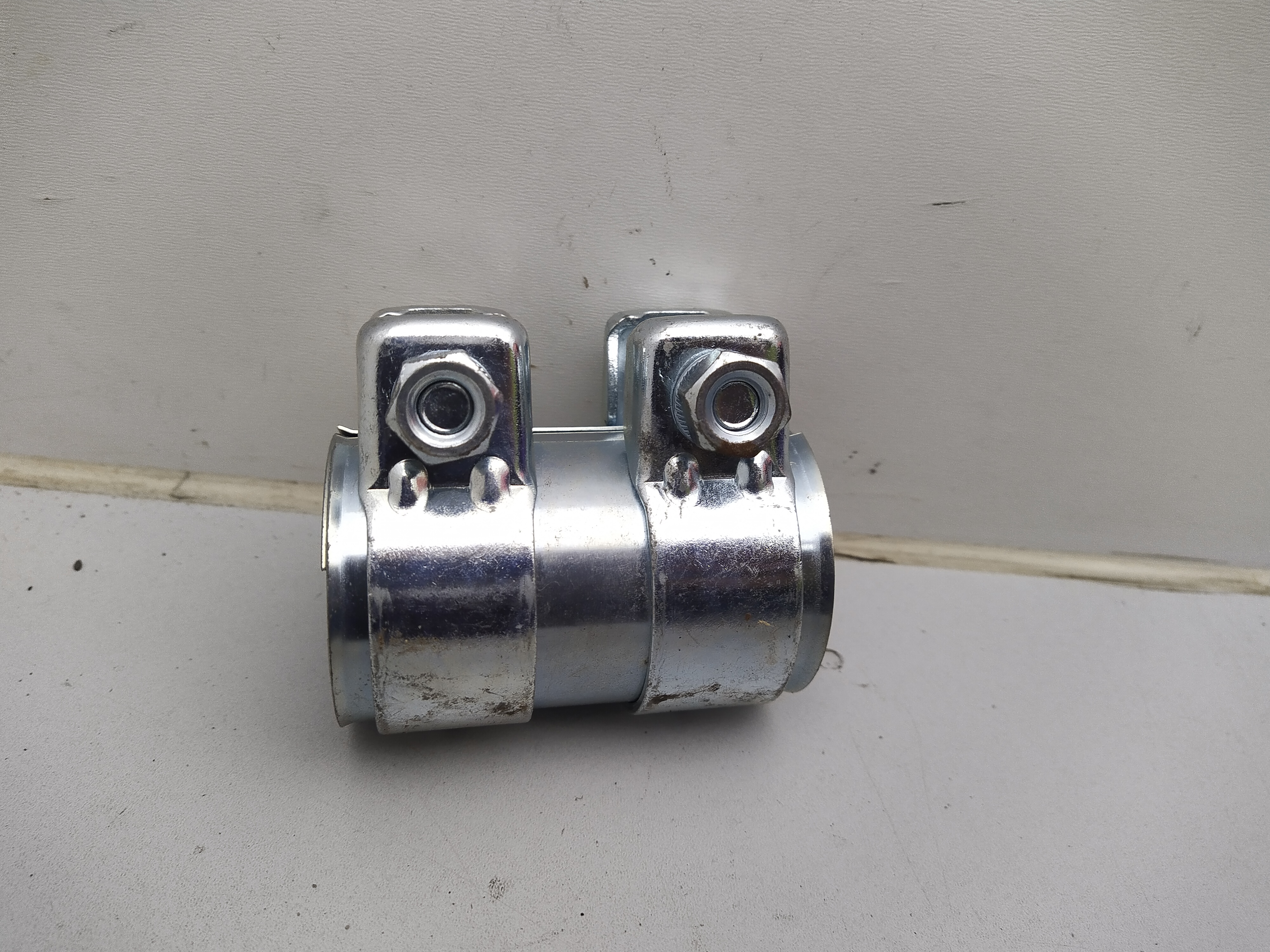 Rohrverbinder Abgasanlage Doppelschelle HJS  Neu 50mm x90 mm