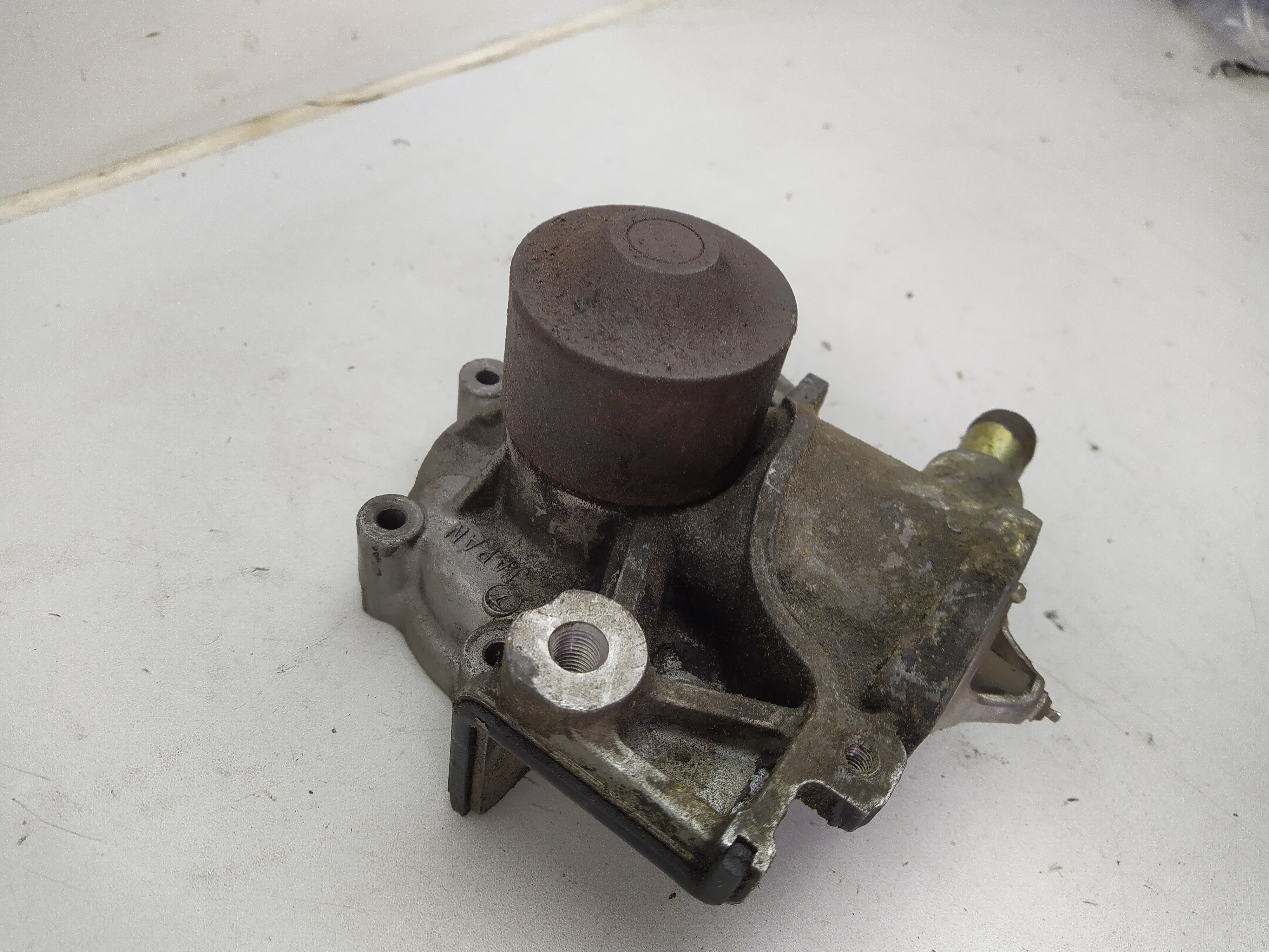 Wasserpumpe 1 Abgang mit Thermostat unten für Subaru EJ20 EJ22 Impreza Legacy Forester