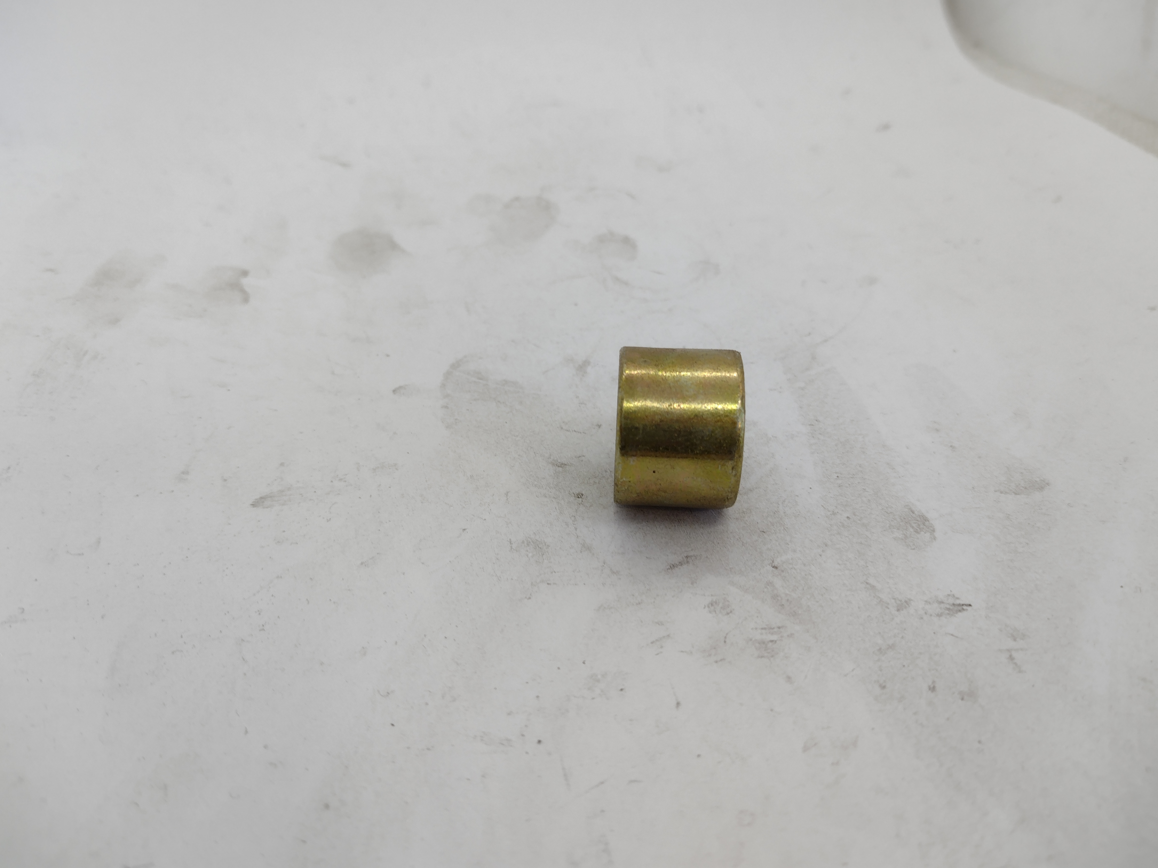 Peugeot / Citroen ABSTANDSSTÜCK 8978YJ NEU NOS NEW OEM
