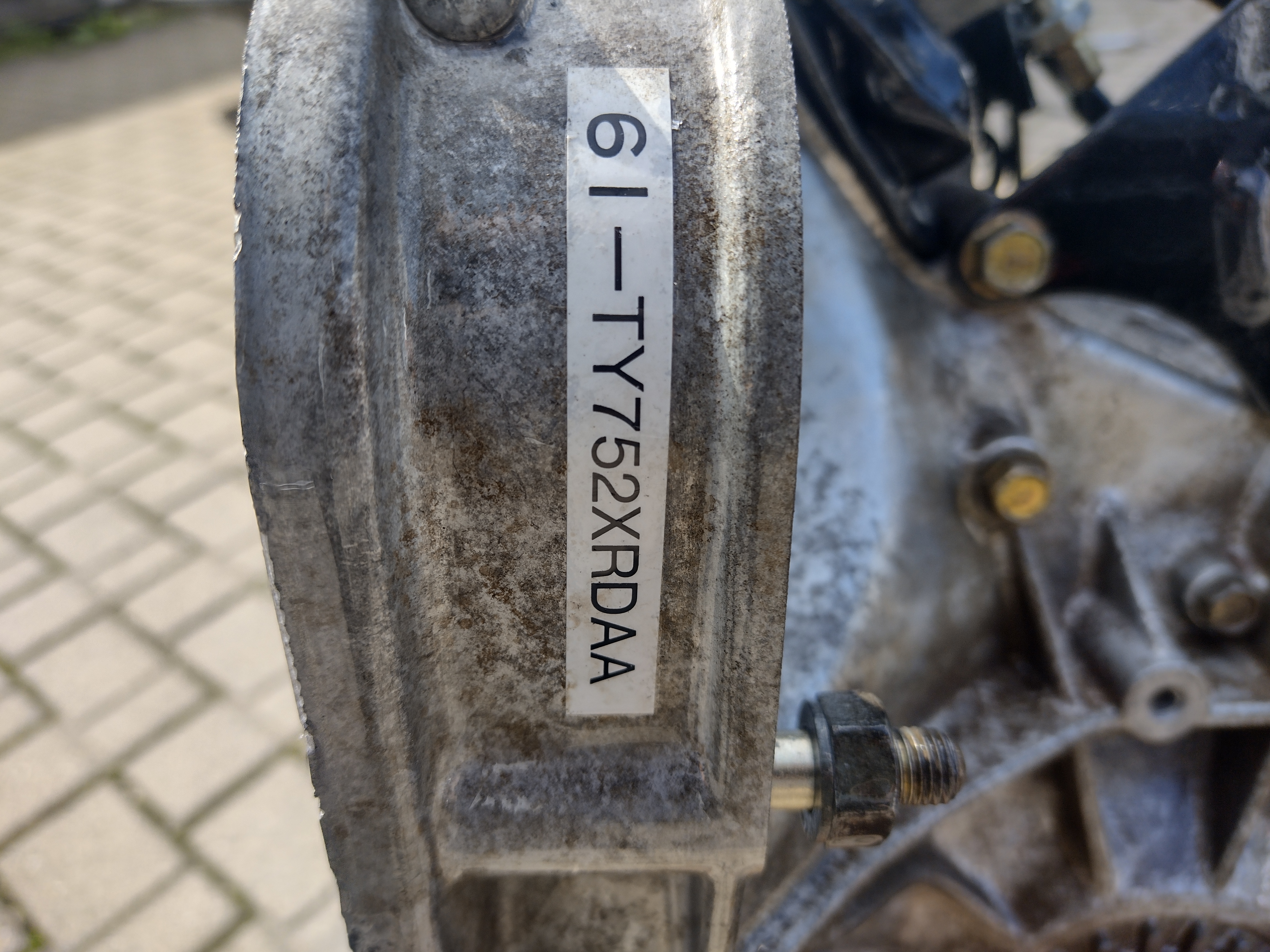 TY752XRDAA Allrad Schaltgetriebe für Subaru Legacy 2 BD BG 