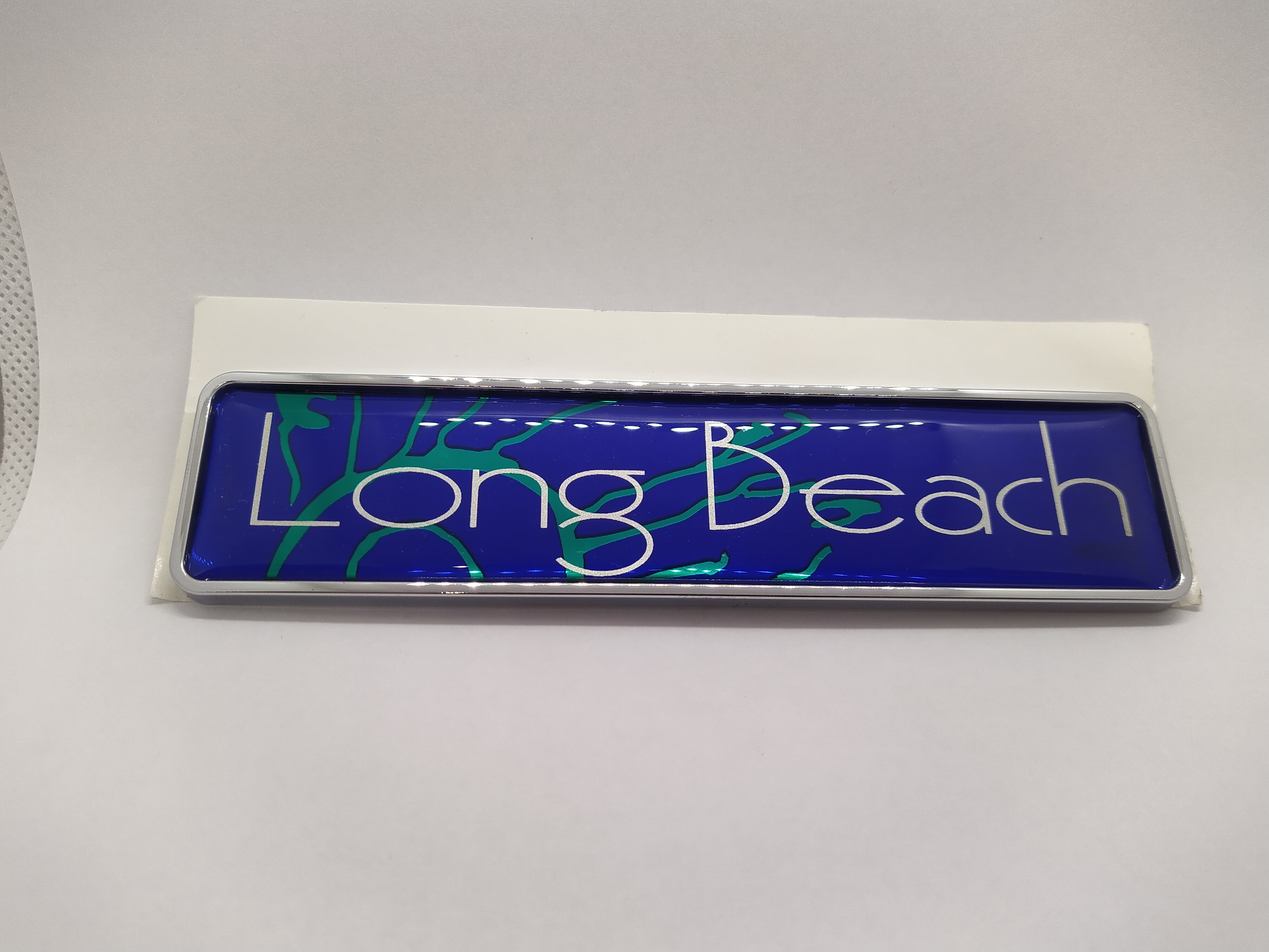 8663 VE MONOGRAMM Peugeot 106 Long Beach Logo Emblem NOS