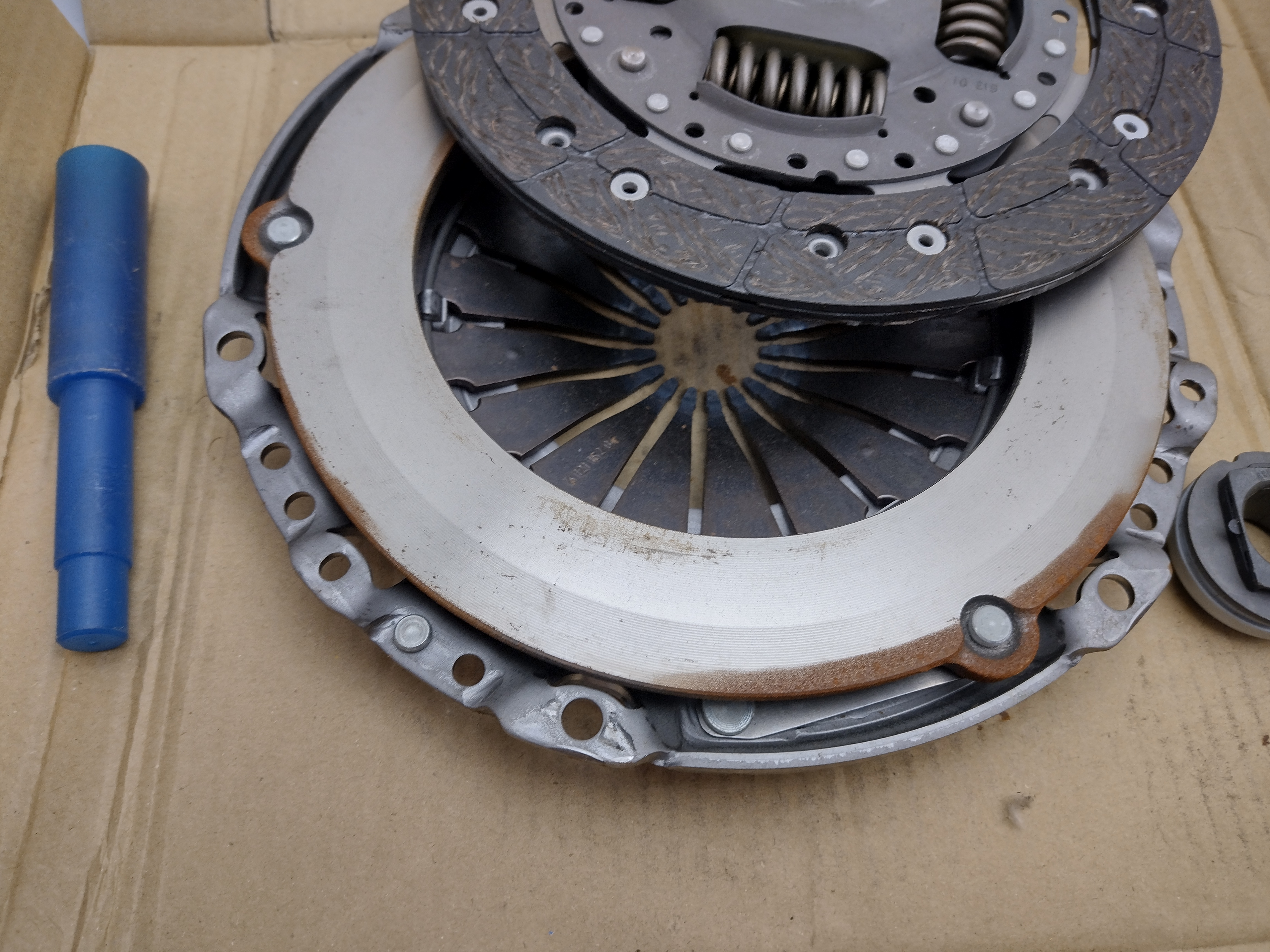 Peugeot / Citroen Kupplungssatz (Getriebe BE4R) 2051G7 NOS NEW OEM